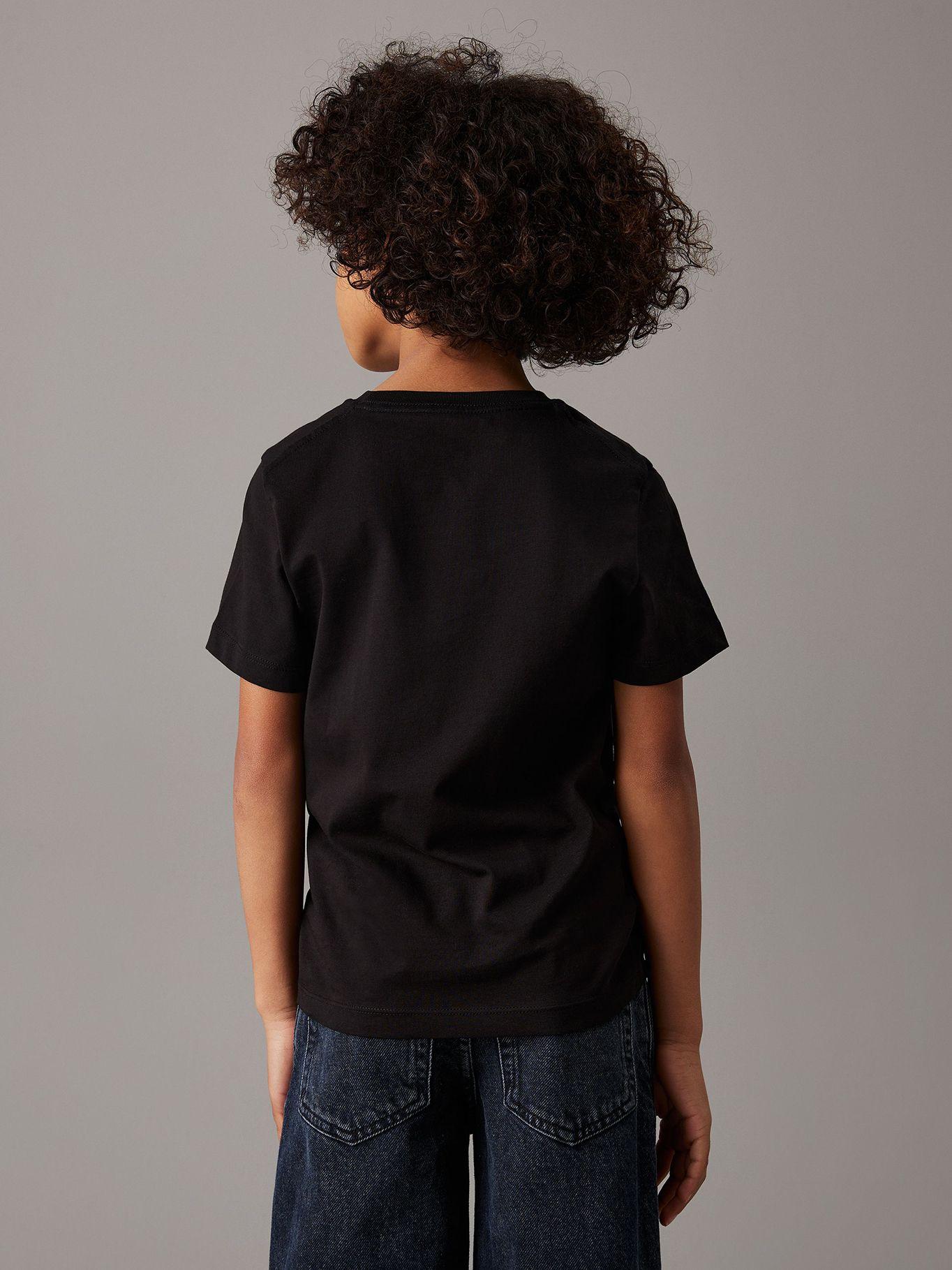 Polera Niño CK Monogram Negro Calvin Klein-4