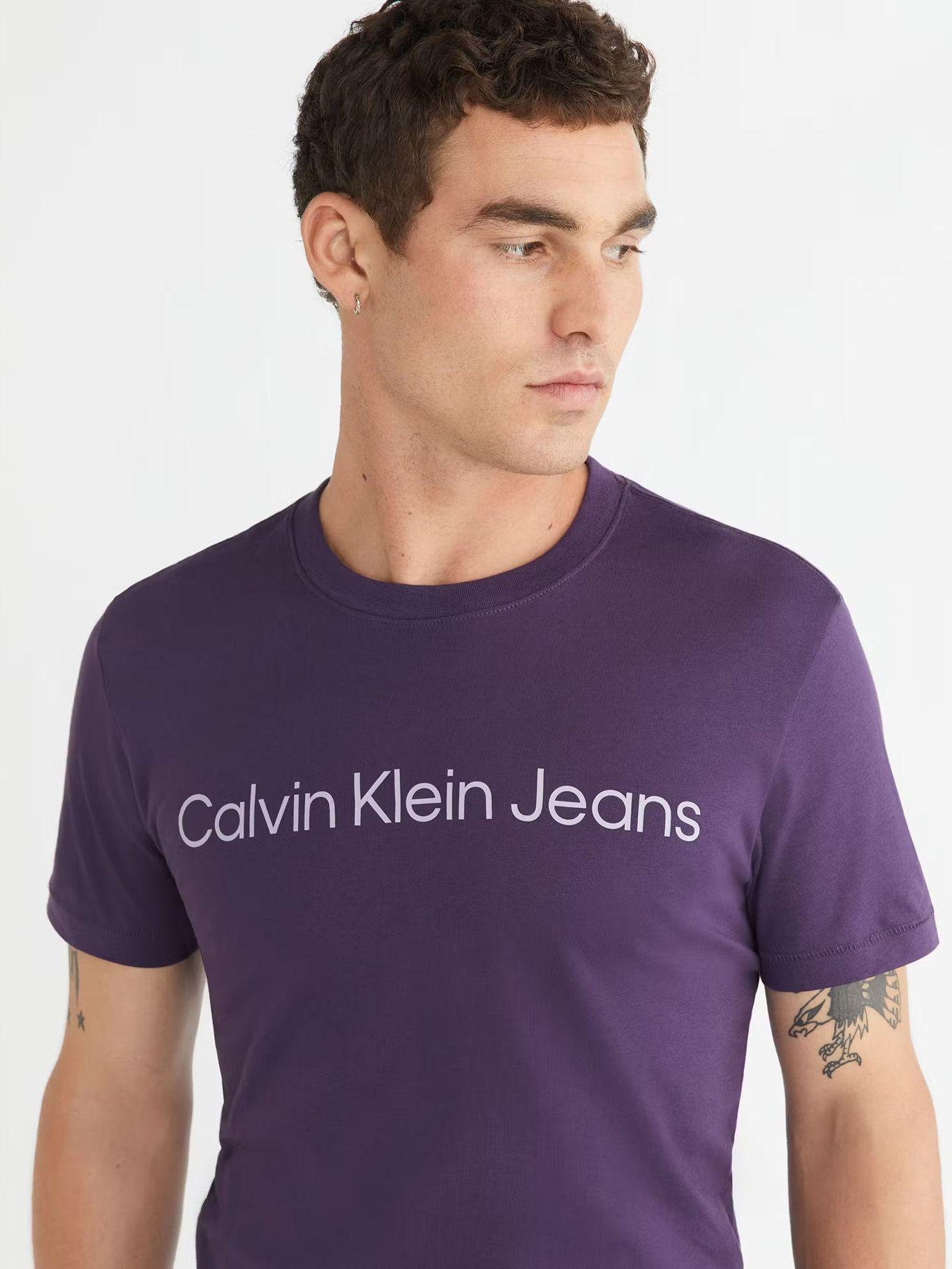 Polera Institutional Logo Morado Calvin Klein-3