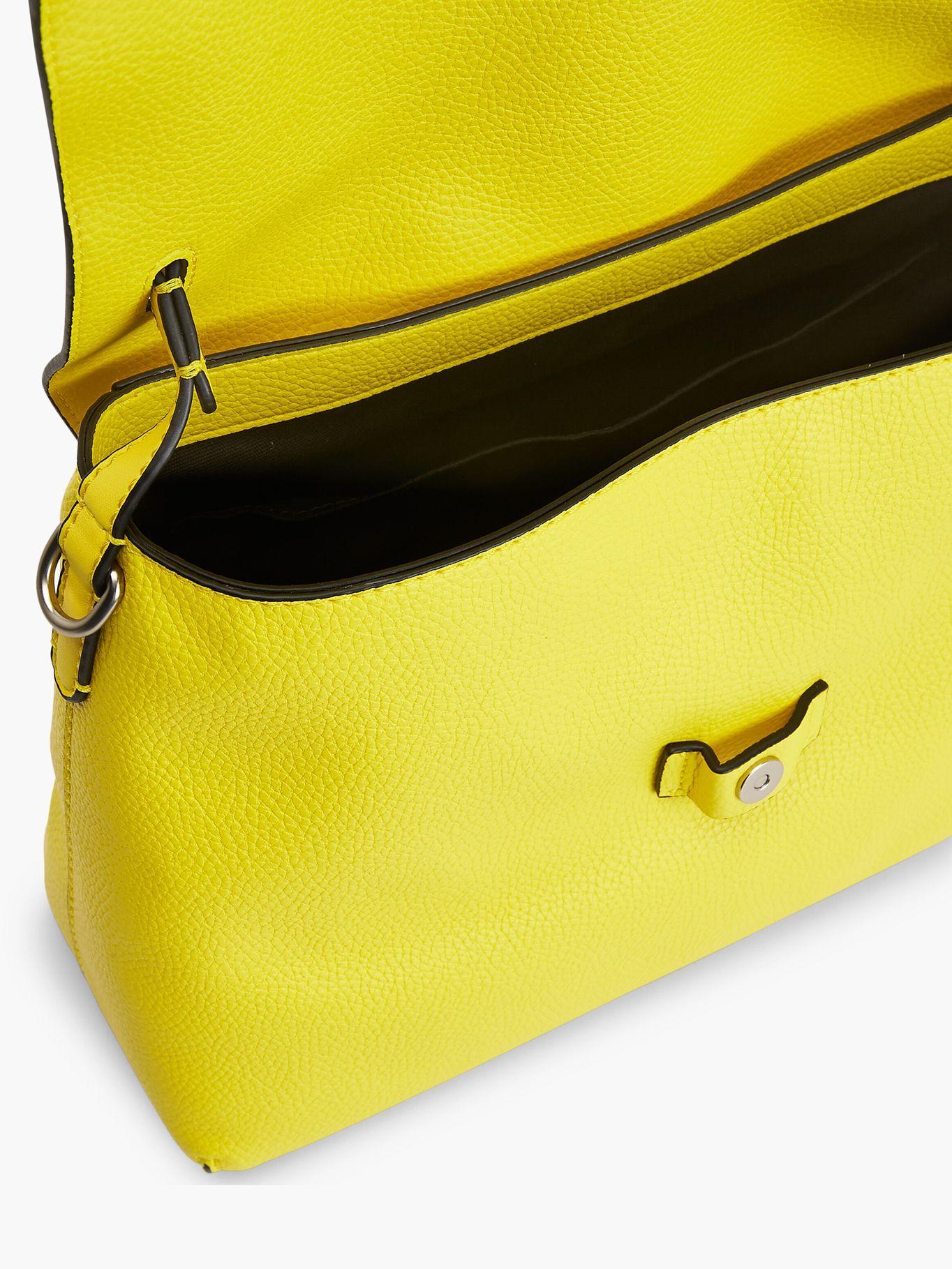 Cartera Satchel Mono Amarillo Calvin Klein Mujer-2
