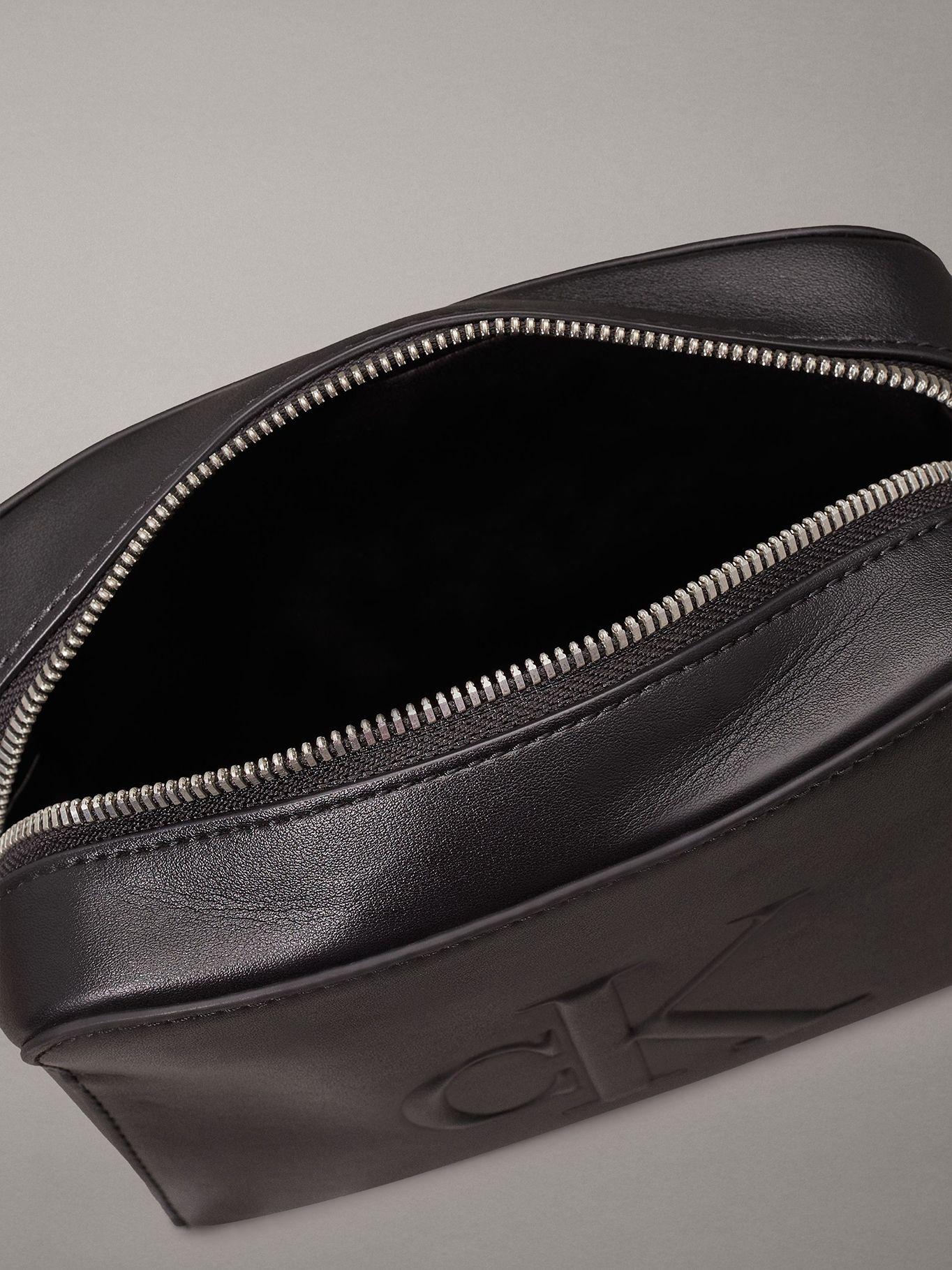 Bandolera Sculpted Deboss Negro Calvin Klein-2