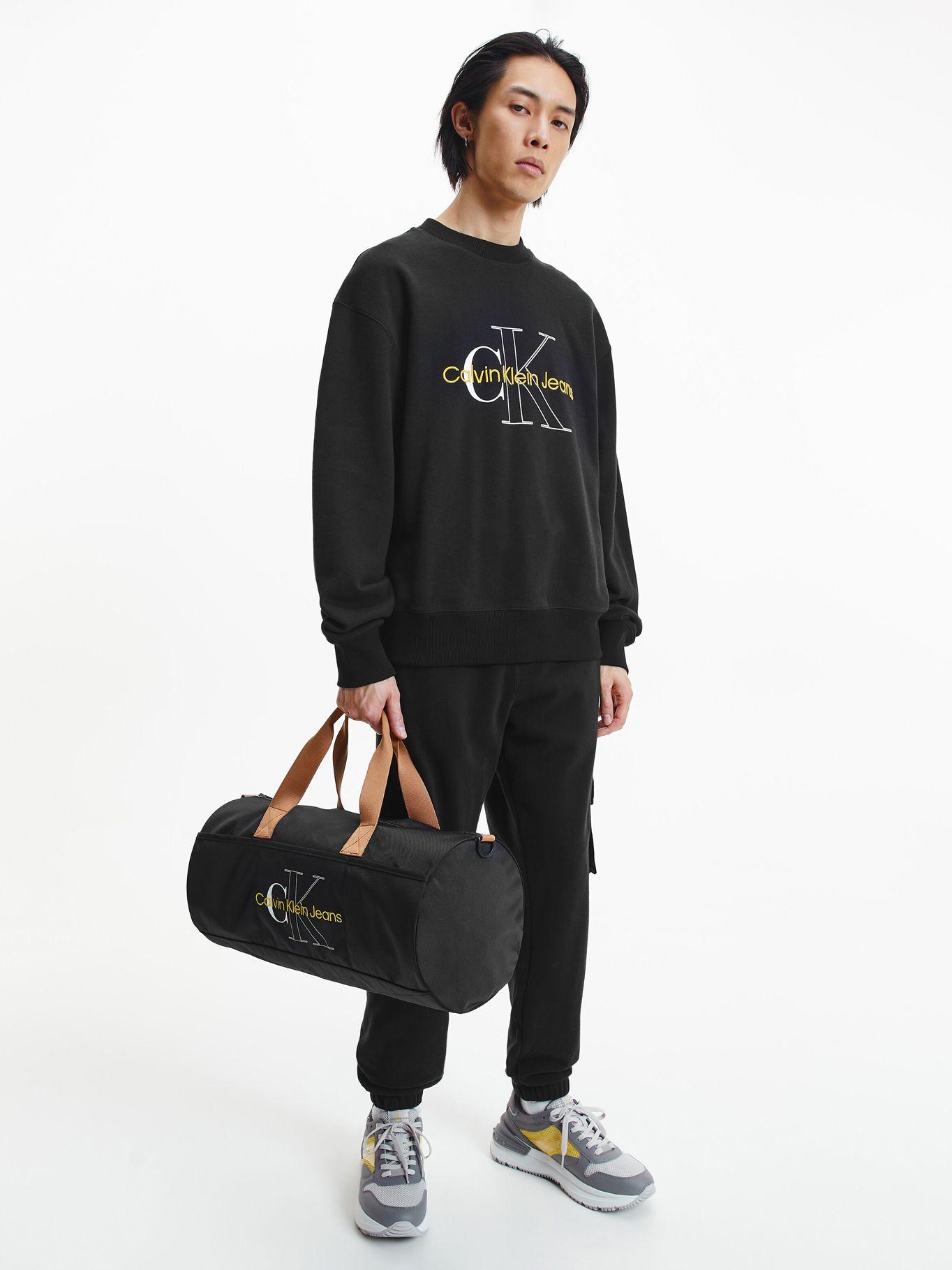 Polerón Two Tone Monogram Negro Calvin Klein-1