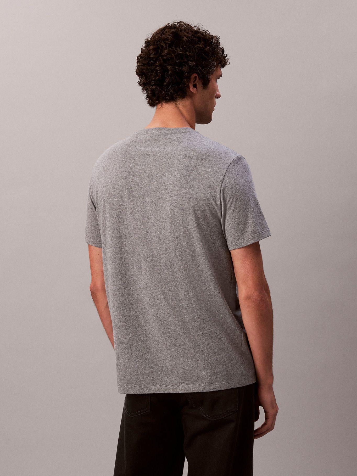 Polera Monograma Bagde 30S Gris Calvin Klein-2