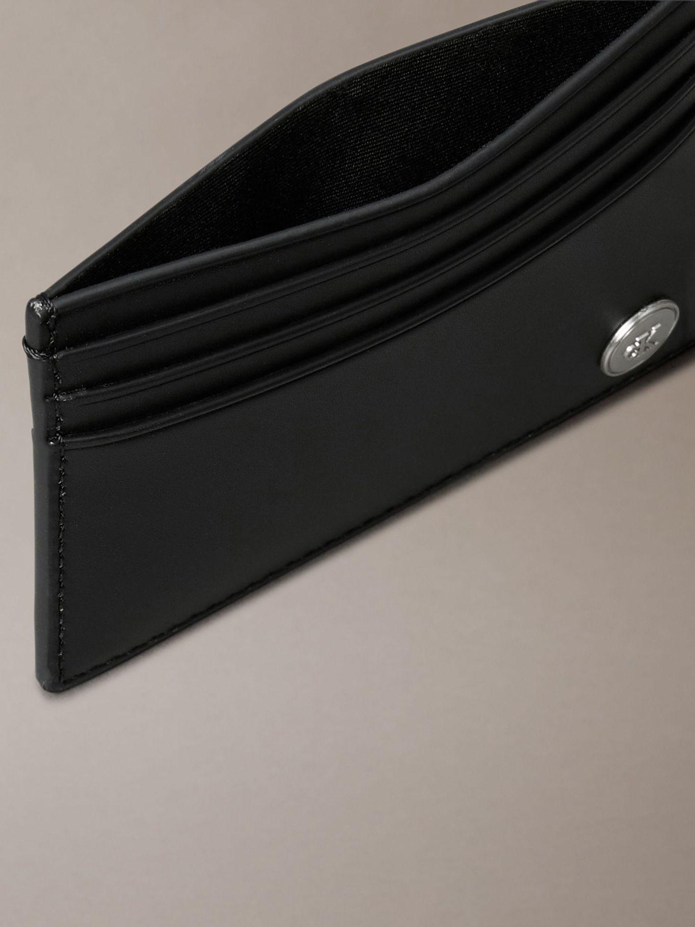 Tarjetero de Monograma Negro Calvin Klein-2