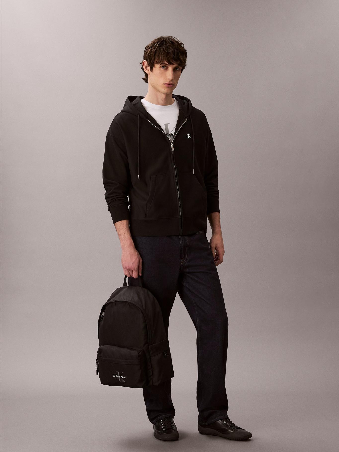 Mochila Redonda Bold Negro Calvin Klein-4