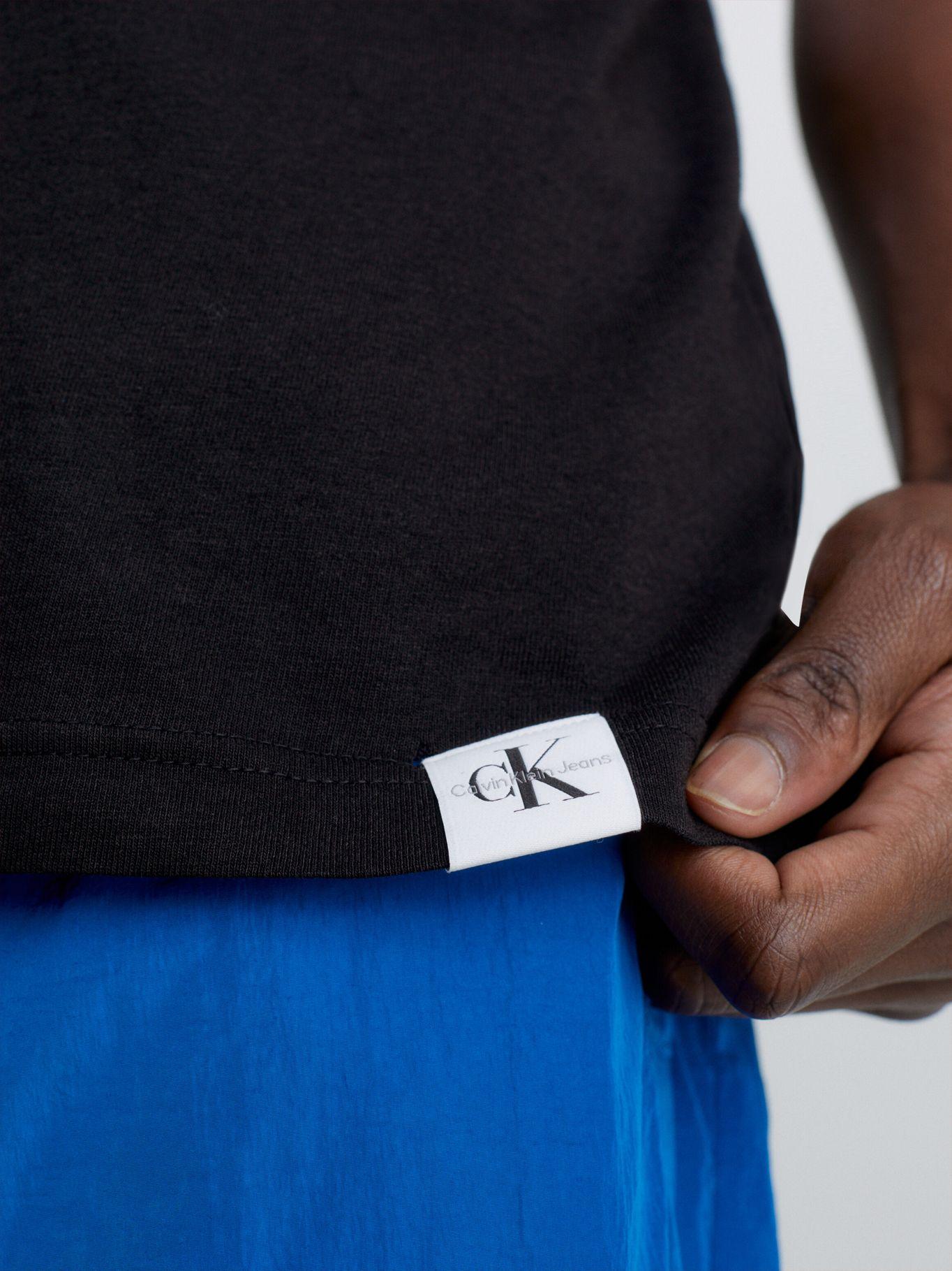 Polera Logo Tab  Negro Calvin Klein-3