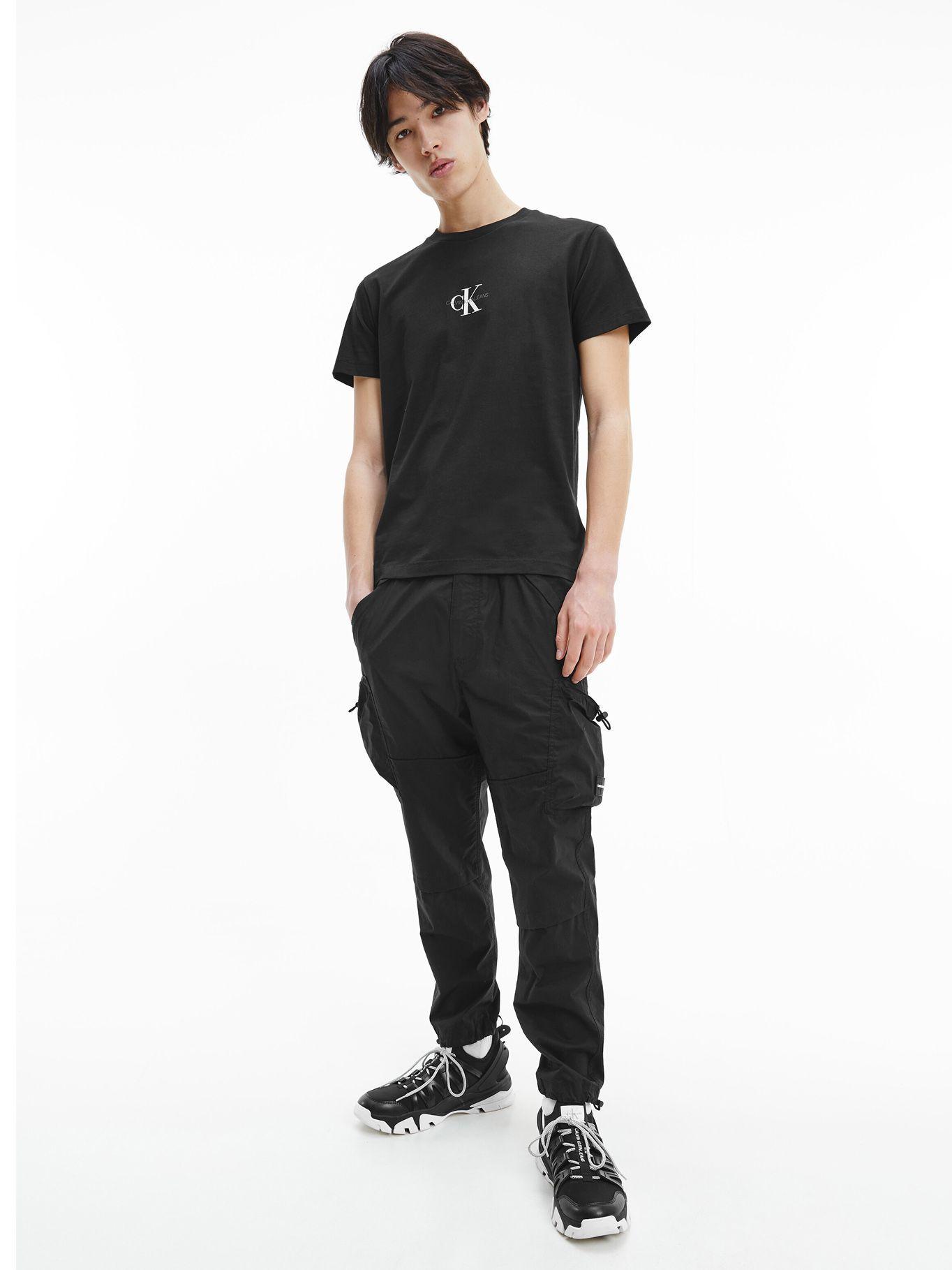 Polera Monogram 267 Negro Calvin Klein-0