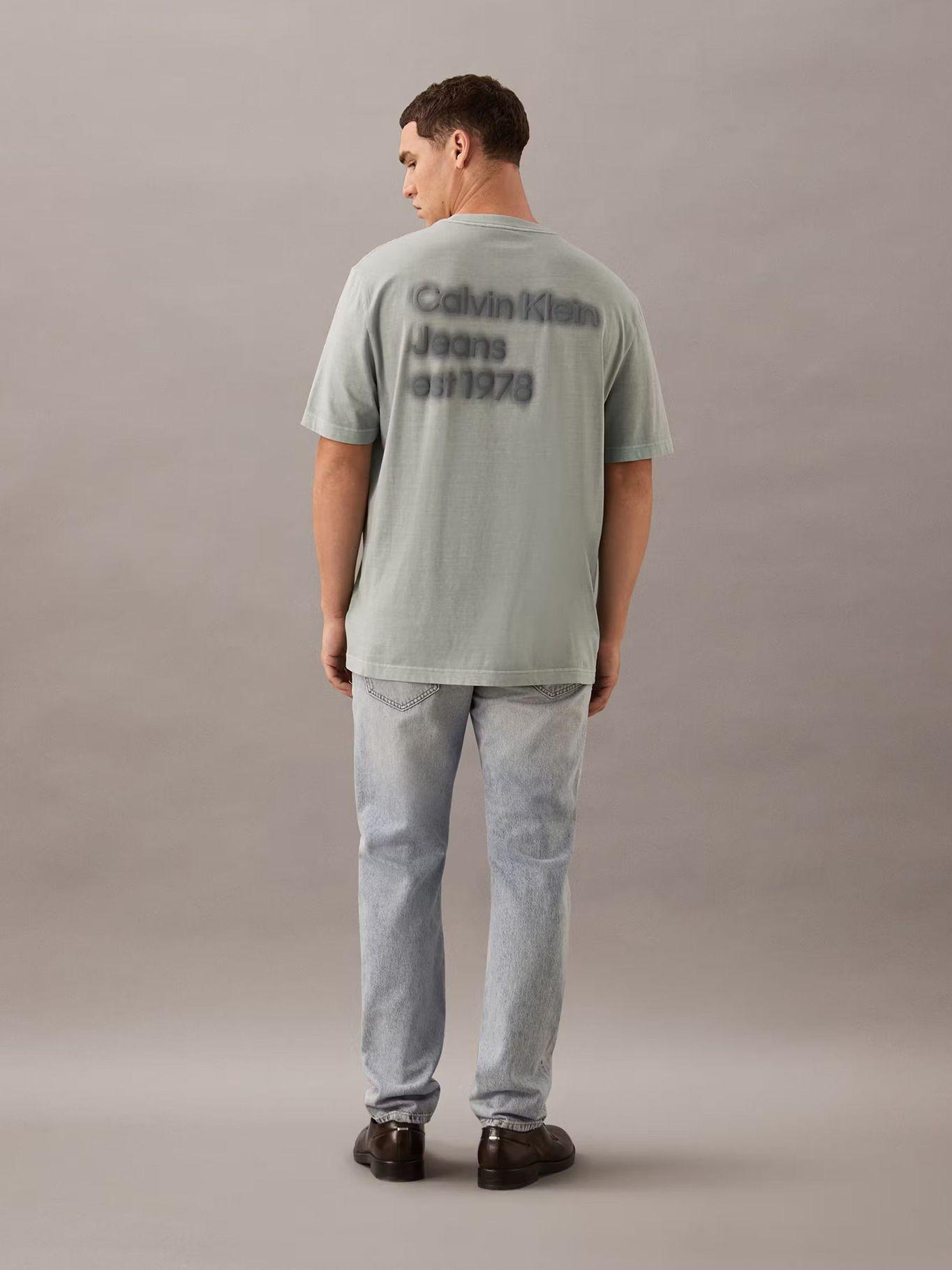Polera logotipo en espalda relieve Verde Calvin Klein-2
