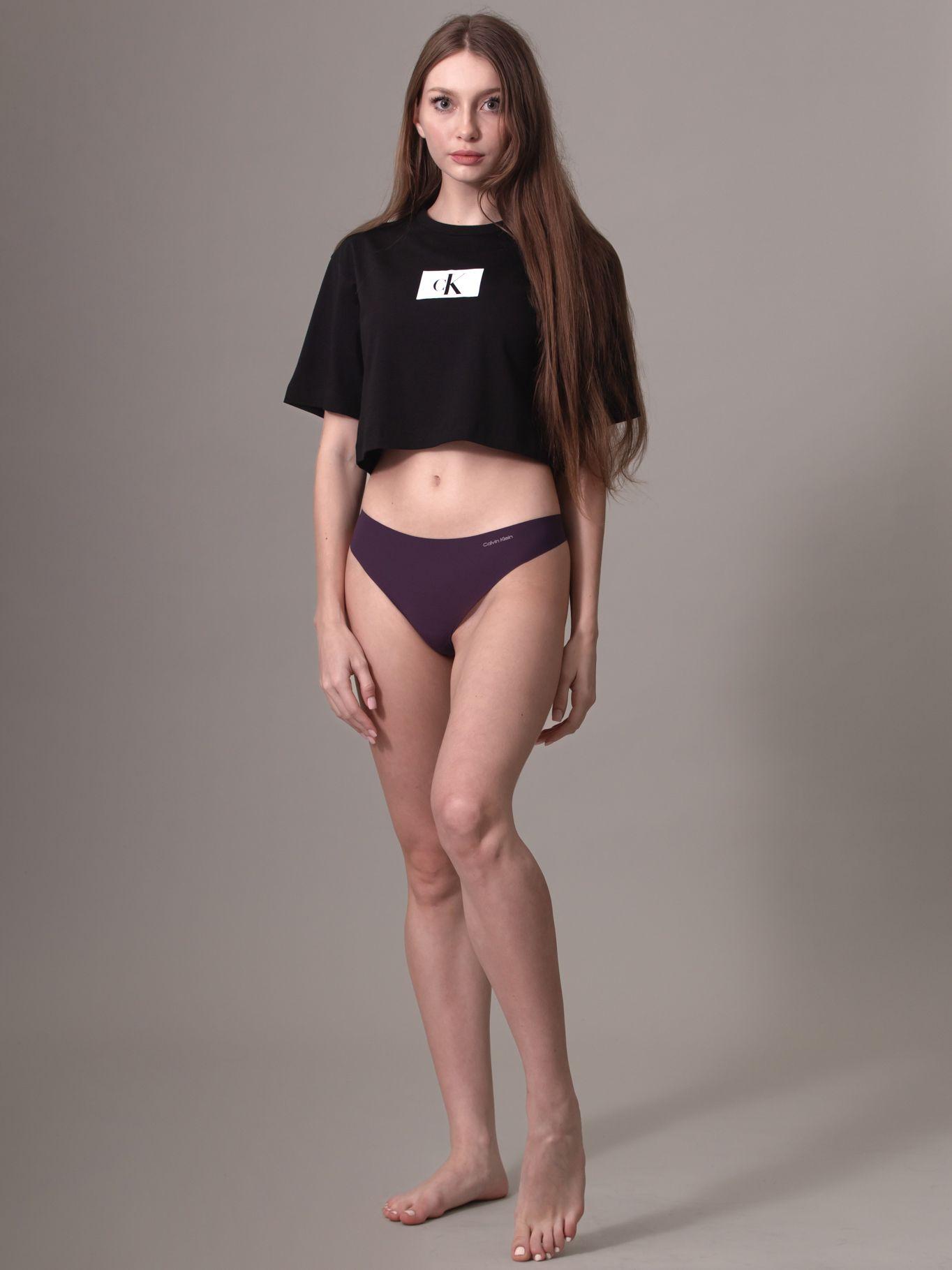 Colaless Invisible Morado Calvin Klein-1