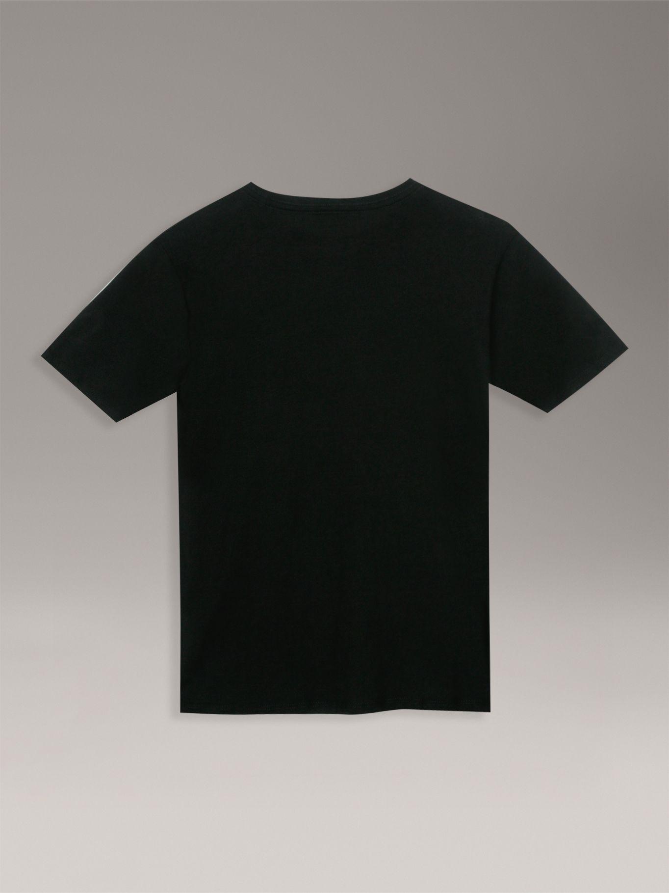 Polera Niño Puzzled Logo Negro Calvin Klein-1