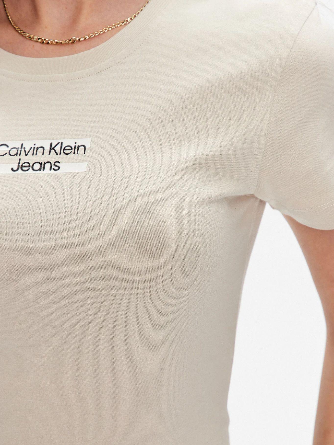 Camiseta con logo Beige Calvin Klein J20J220720-ACI-3