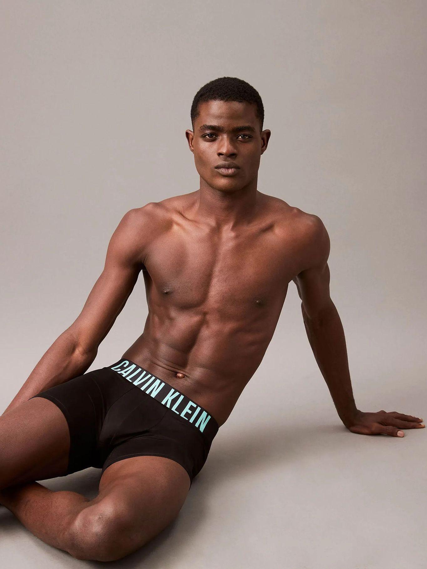 Pack 3 Bóxers Brief Intense Power 002 Negro Calvin Klein-4