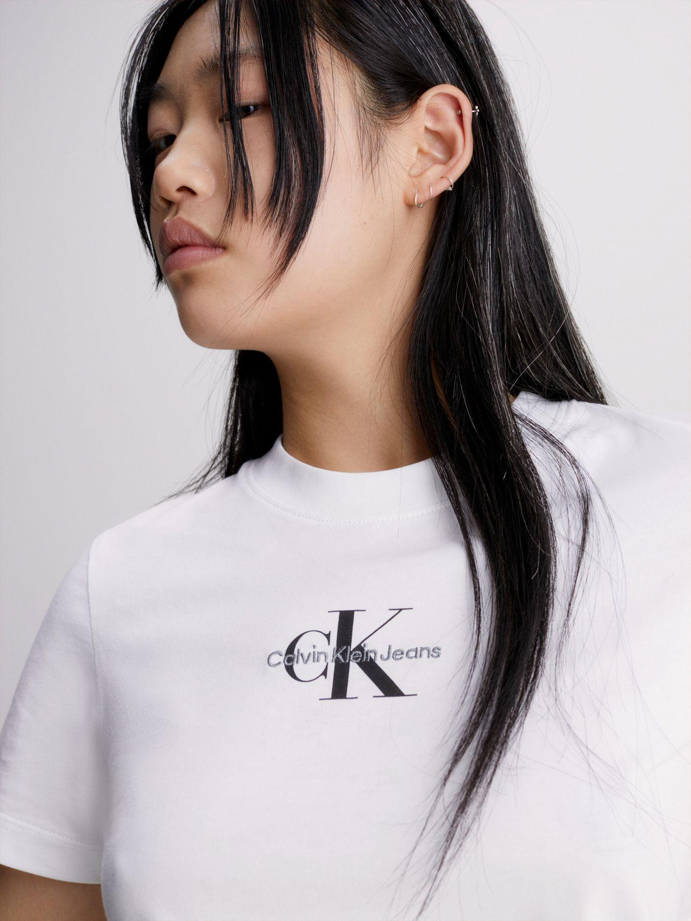 Polera Monologo Slim Fit Blanco YAF-3