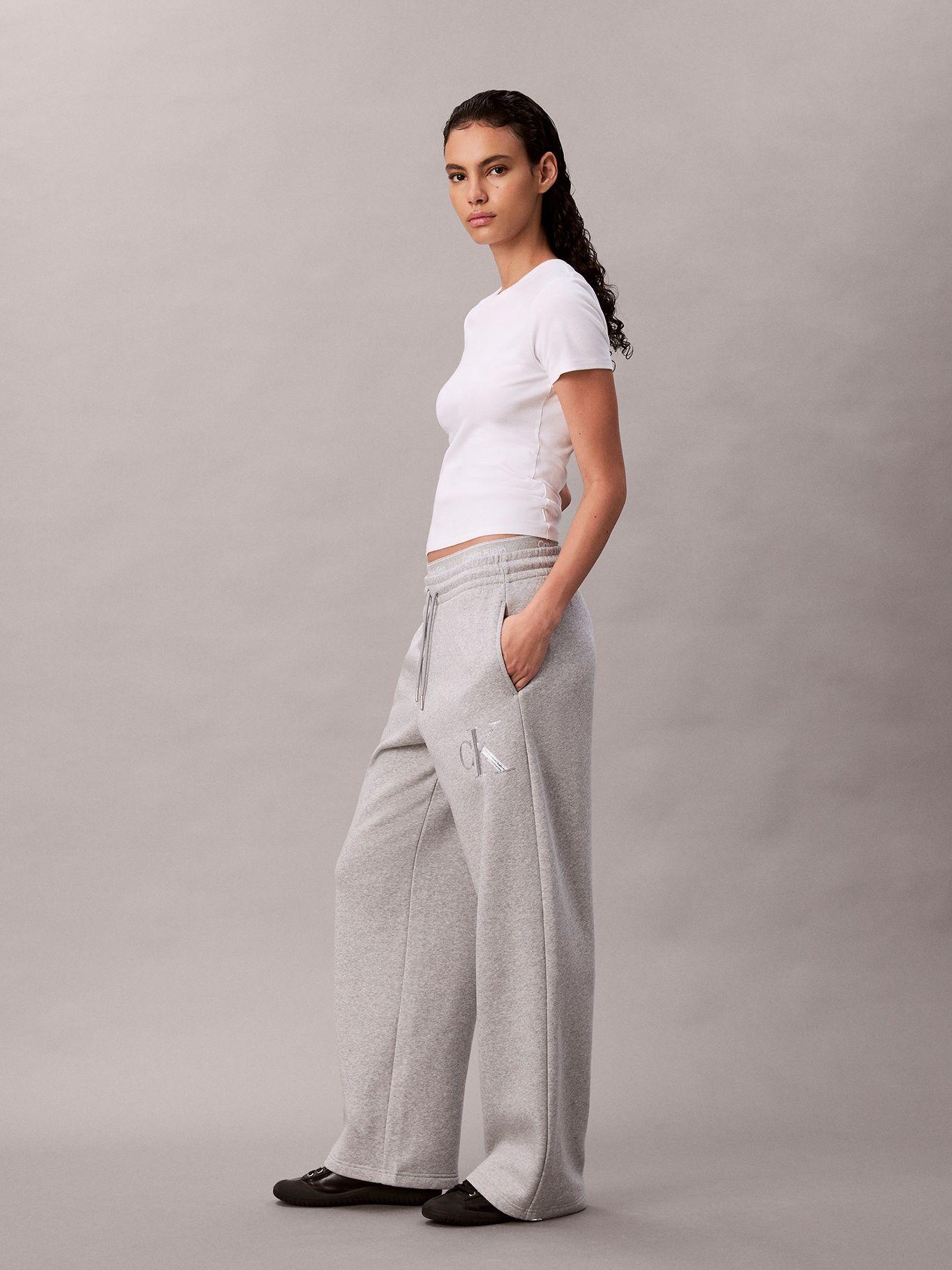Jogger con Logo Brillante Gris Calvin Klein-3