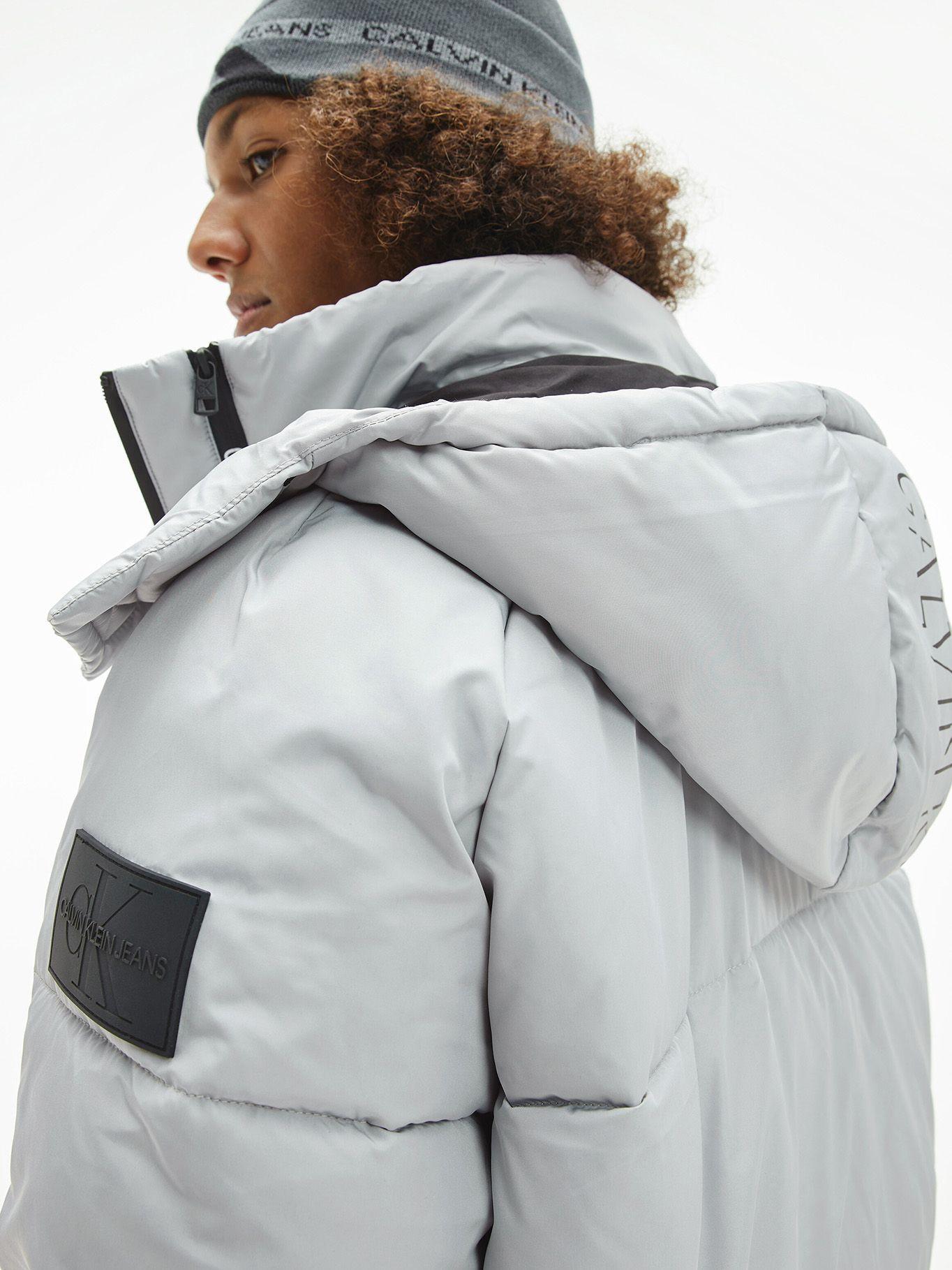 Parka Blocking Oversized Gris Calvin Klein-3