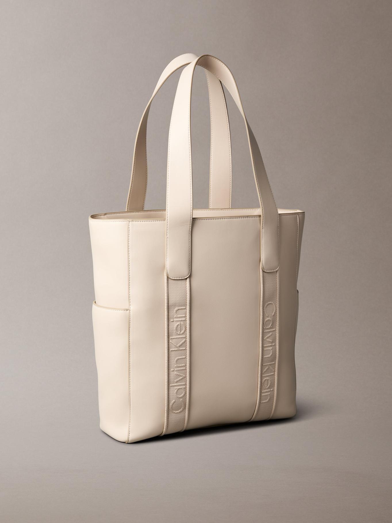 Cartera Tote P Portátil En Jacquard Beige Calvin Klein-2