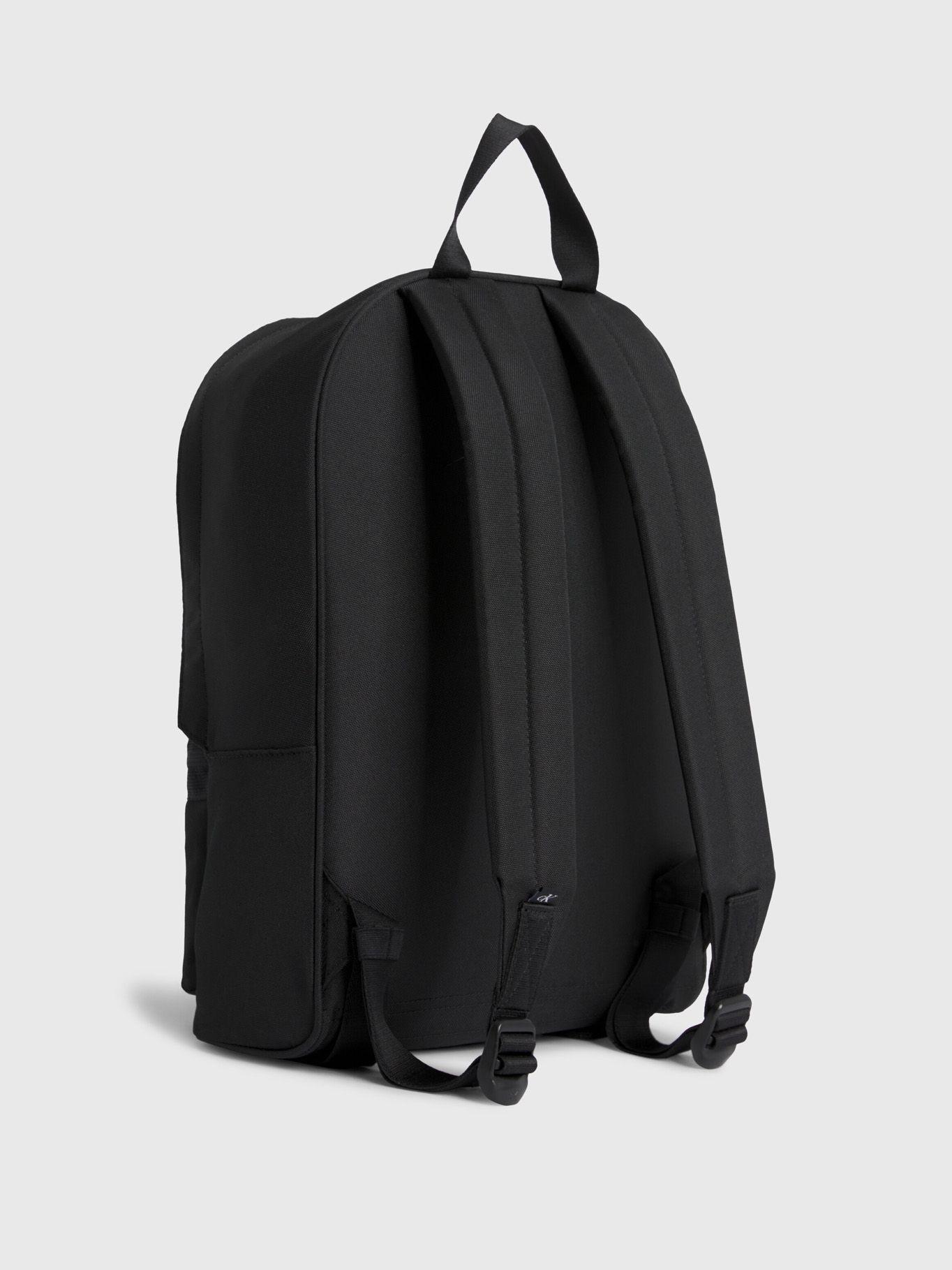 Mochila Sport Essential Negro-1