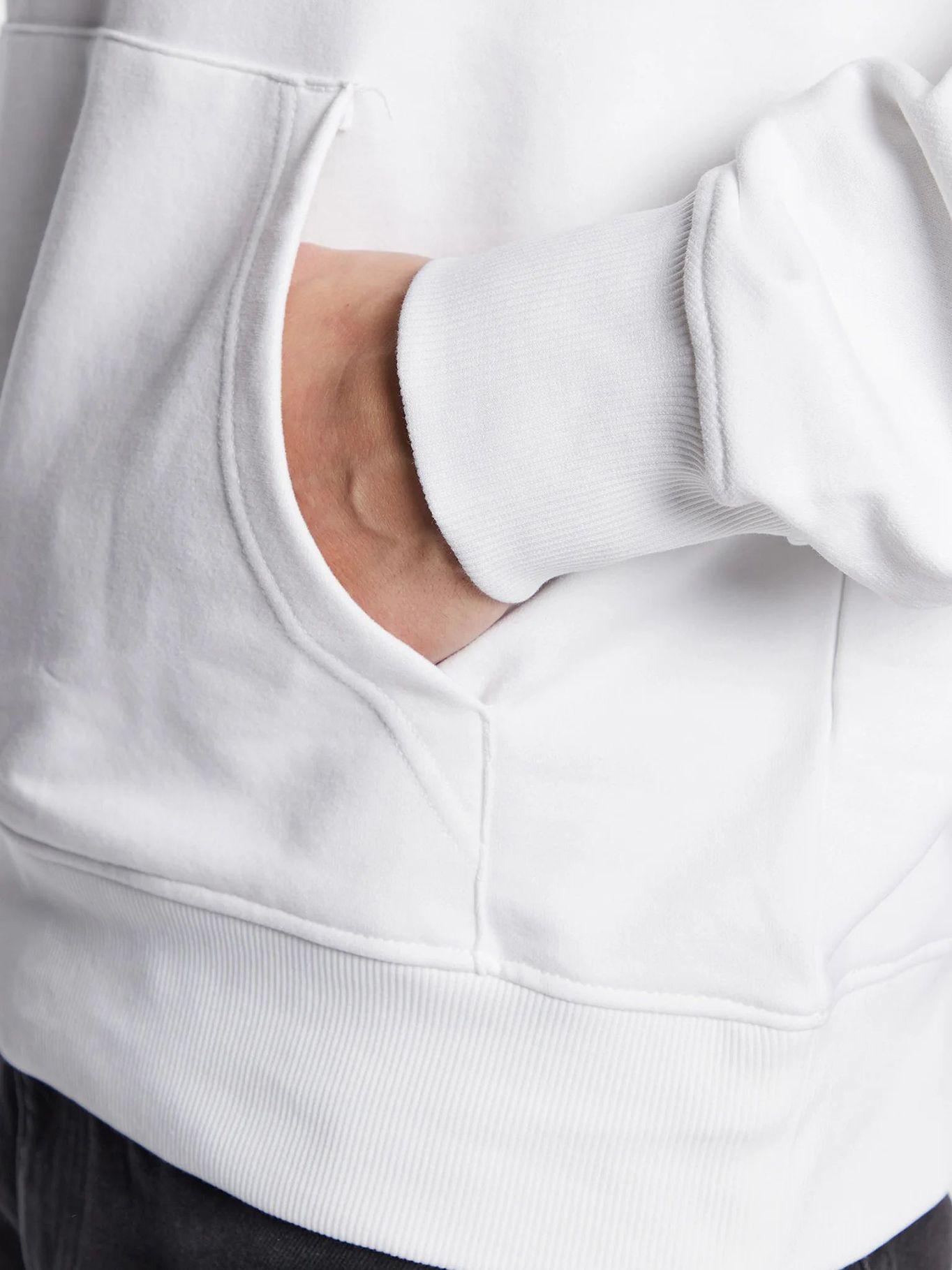 Sudadera con Capucha y logo en el pecho Blanco Calvin Klein J30J322535-YAF-4