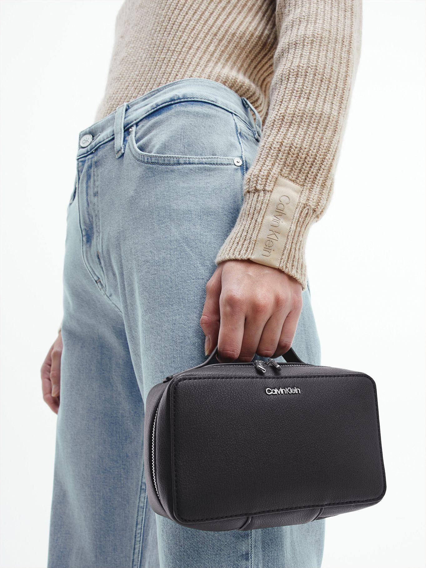 Neceser Cosmetic Pouch Negro Calvin Klein-4