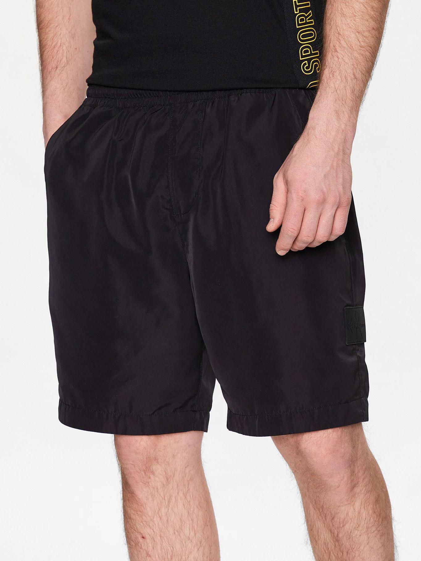 Pantalón corto con estampado Negro Calvin Klein-1