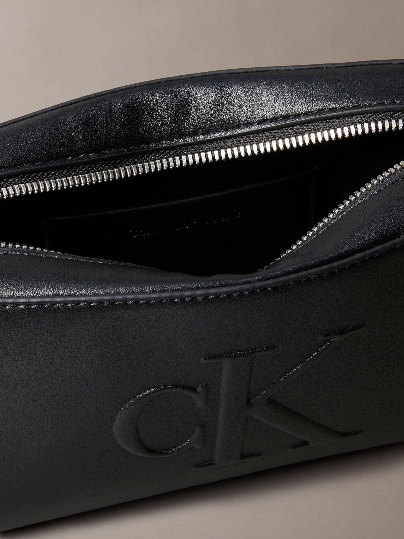 Bandolera Sculpted - Negro Calvin Klein-2