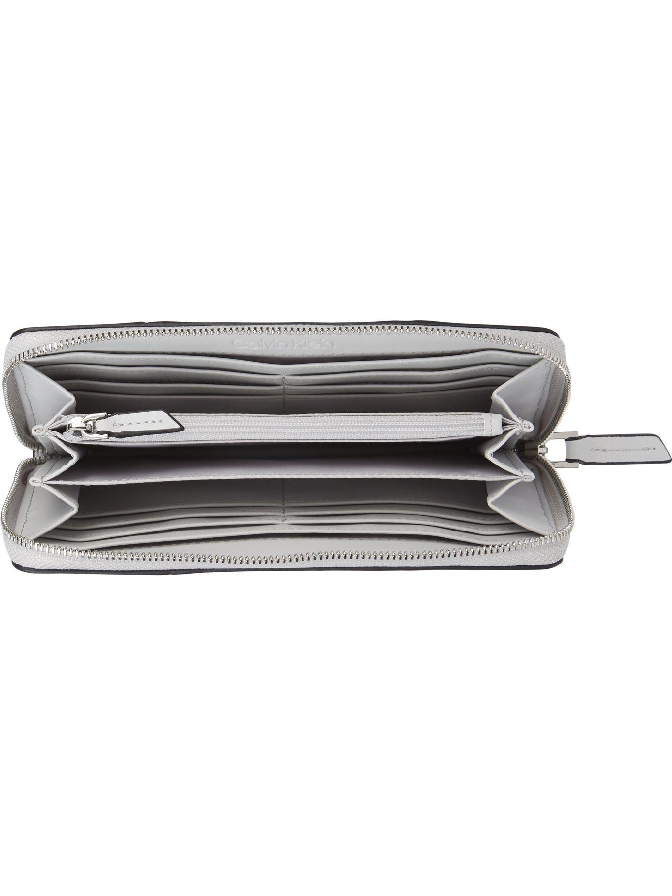 Billetera Must Patchwor Blanco Calvin Klein-1
