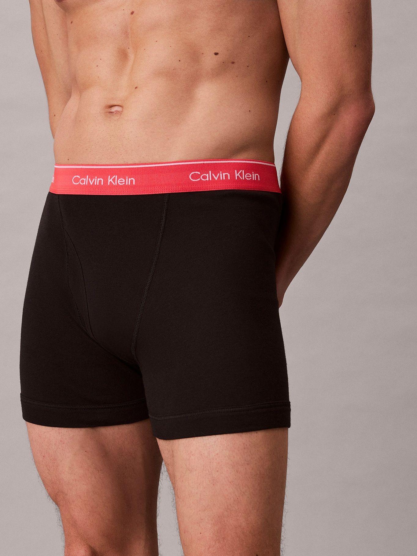 Pack 3 Bóxers Brief Cotton Classics Negro Calvin Klein-5