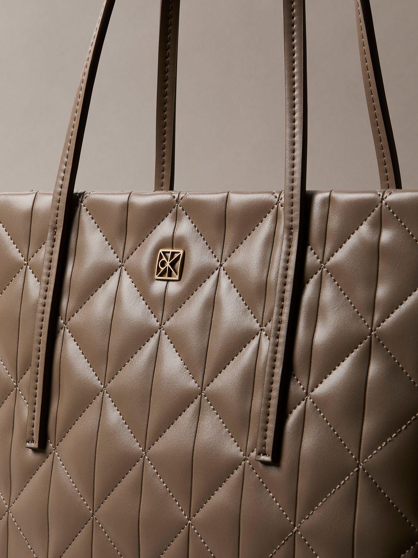 Cartera Tote Pequeña Acolchada Beige Calvin Klein-3