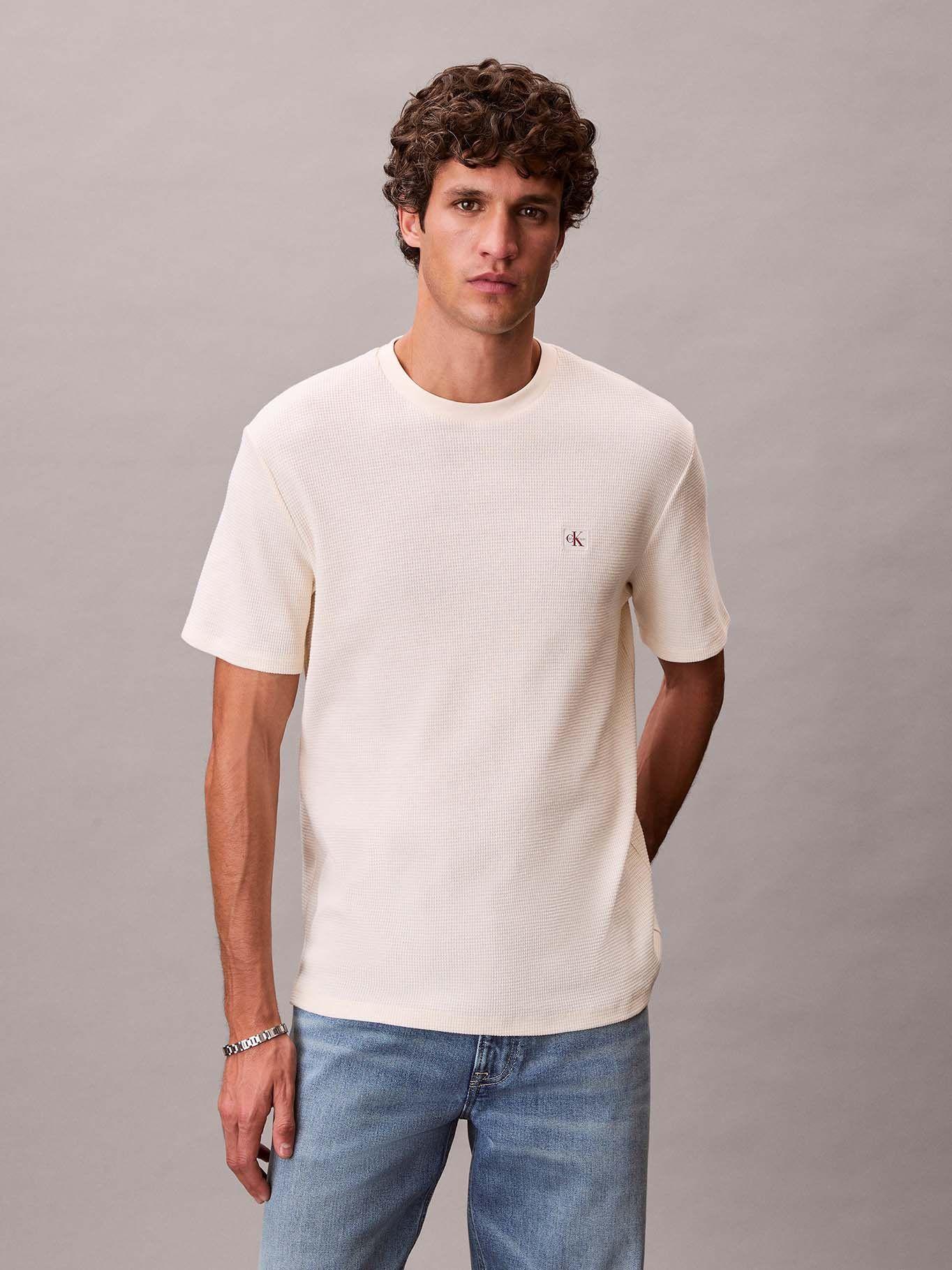Polera Tejido Waffle y Etiqueta Logo Crema Calvin Klein-0