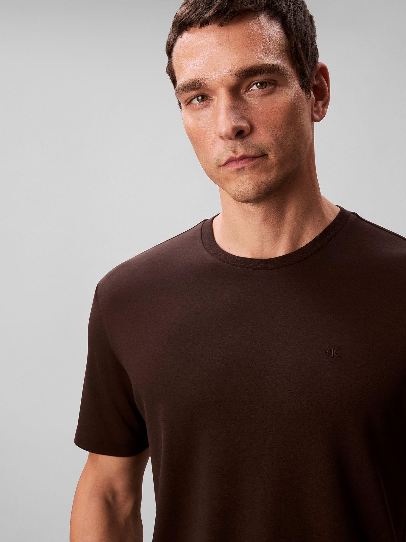 Polera de Algodón Supima Logo Bordado Cafe Calvin Klein-4