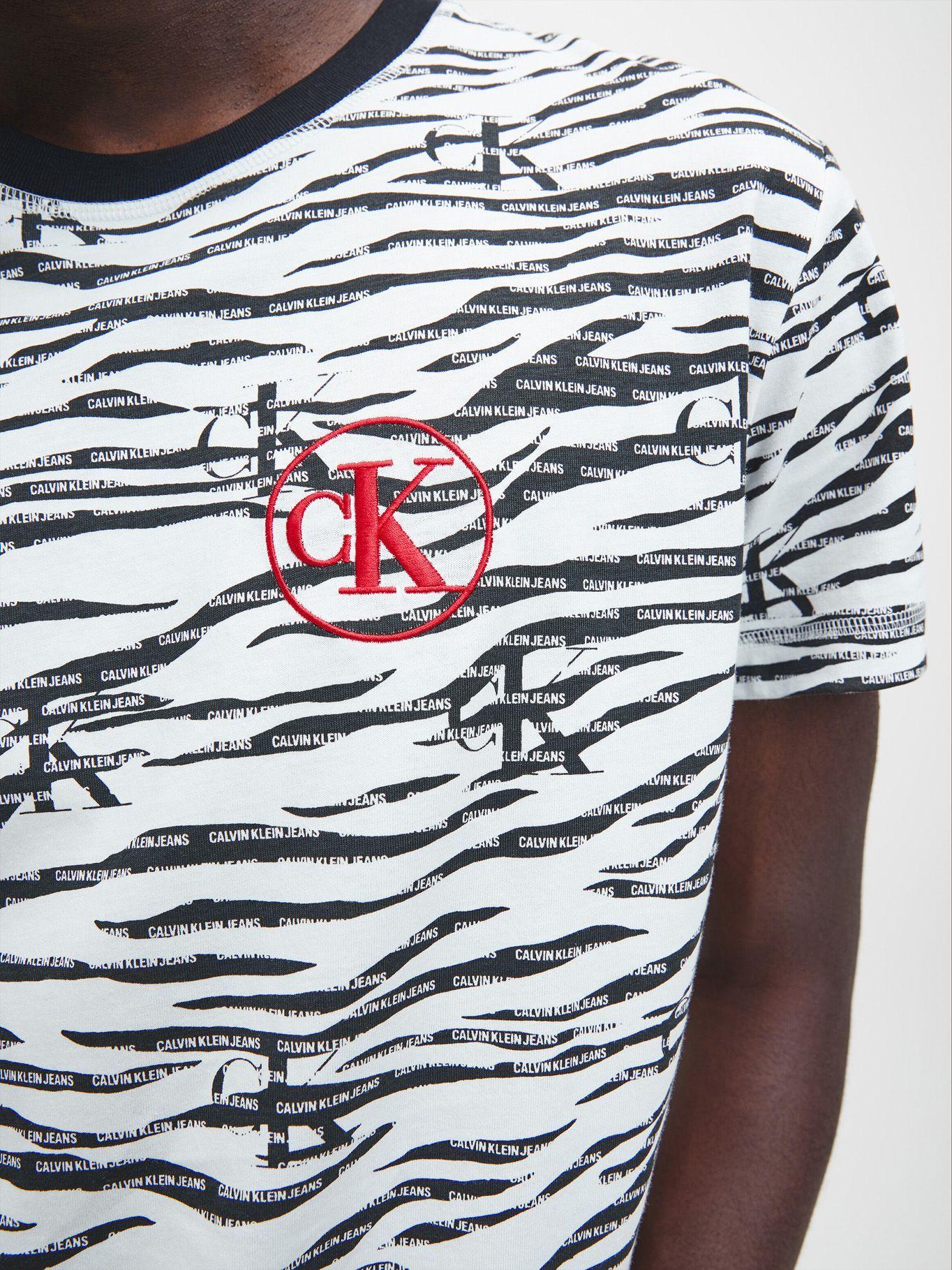 Polera Urban Animal Blanco Calvin Klein-2