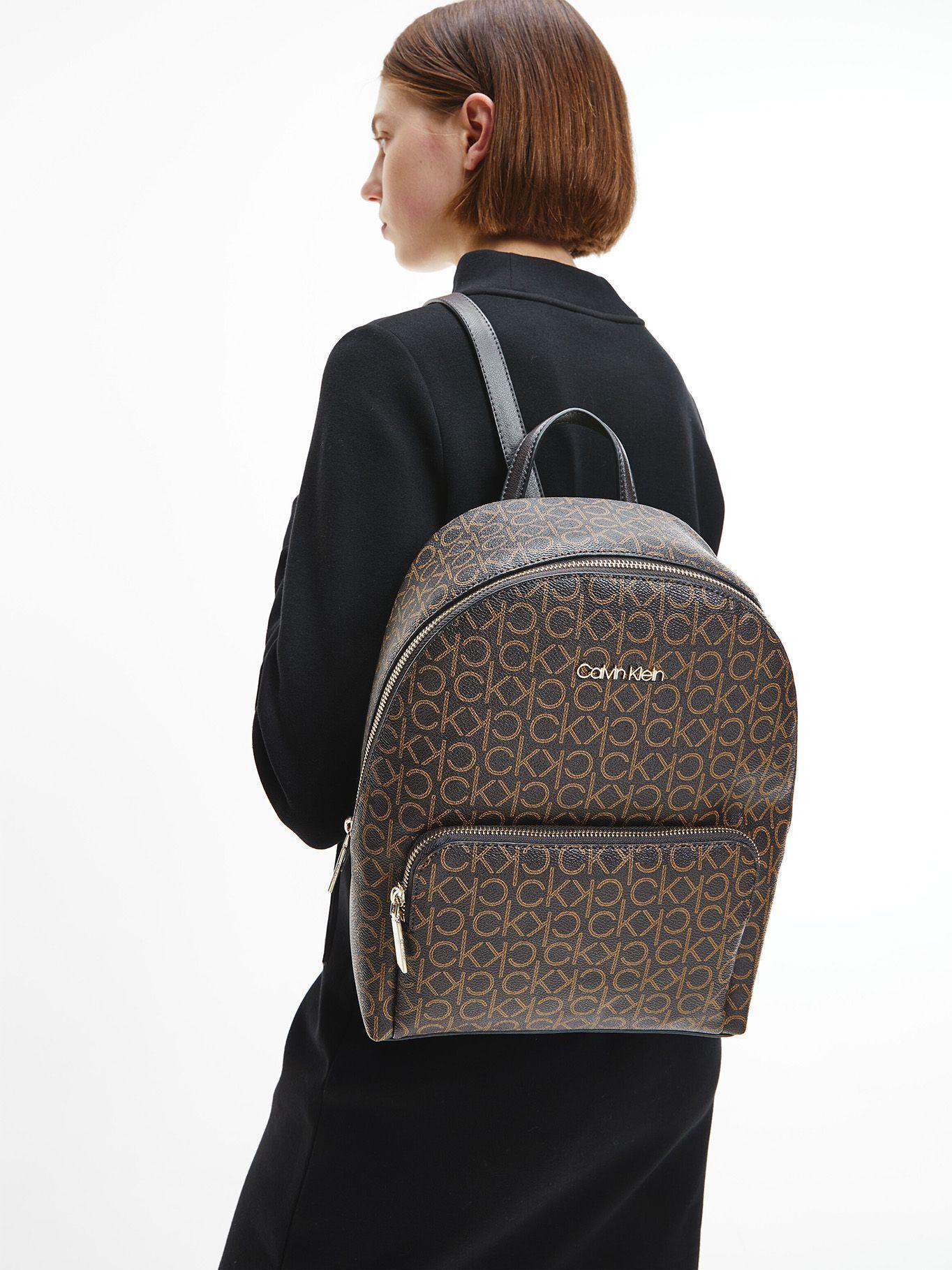 Mochila Ck Must Campus Café Calvin Klein-3
