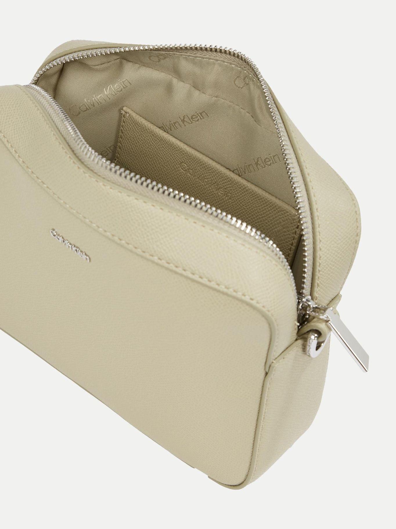 Bandolera Ck Must Small Verde Calvin Klein-3