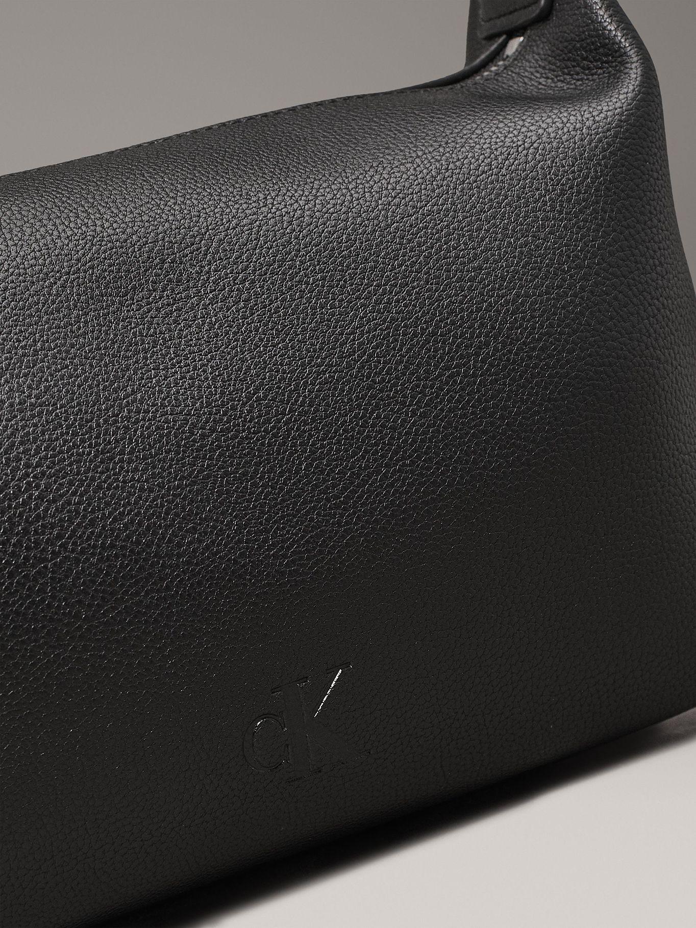 Cartera Over Webbing Negro Calvin Klein-5