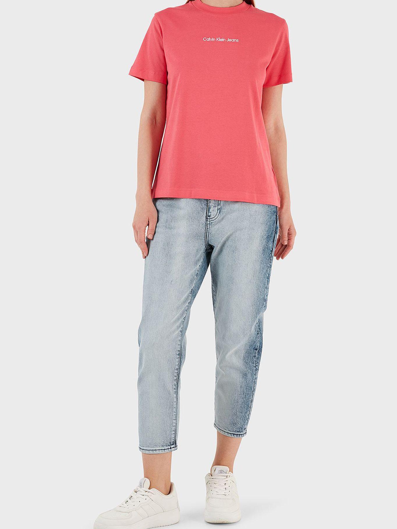 Camiseta con cuello redondo y logo Rosado Calvin Klein-1