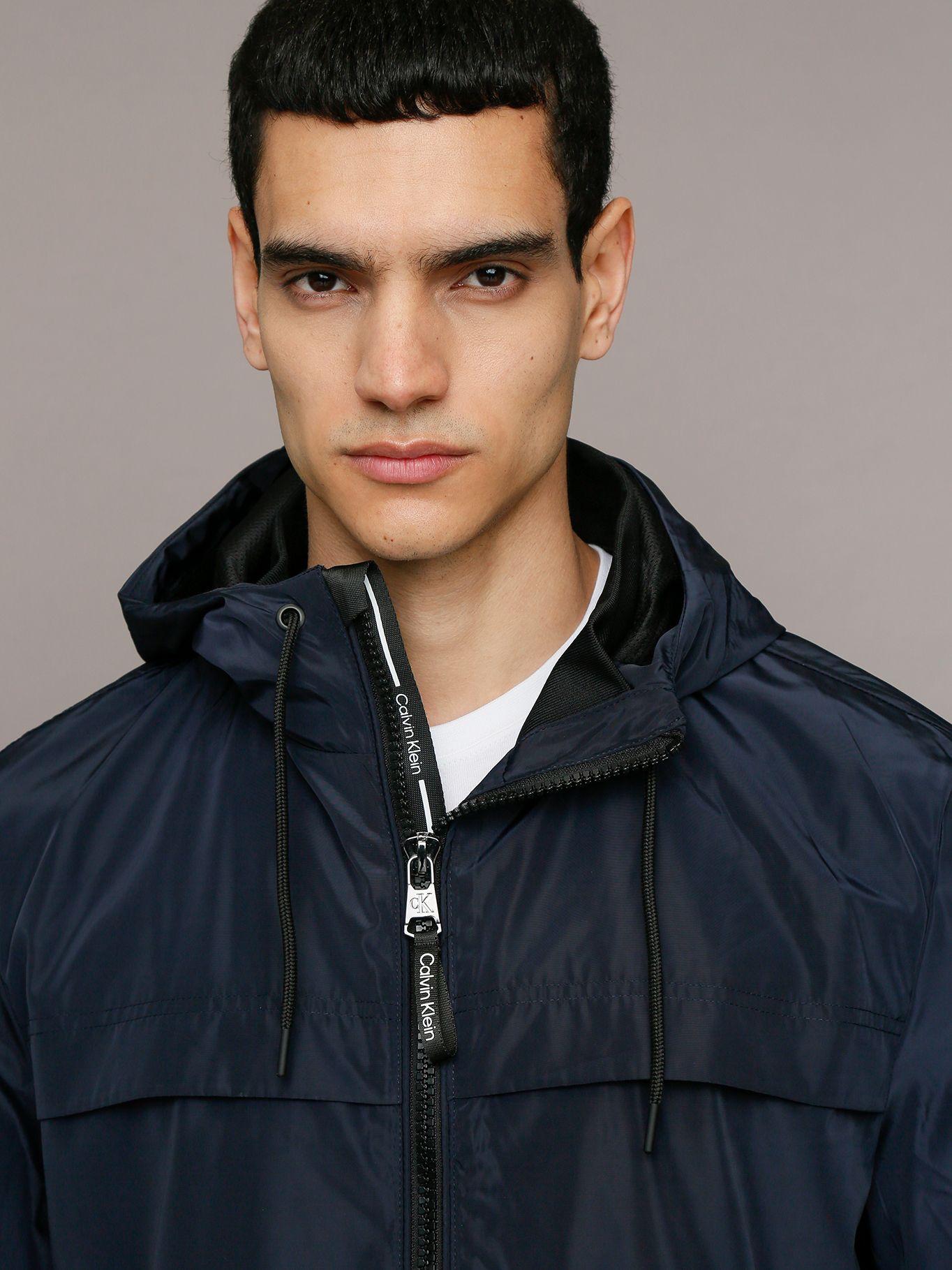 Chaqueta Ligera con Gorro Azul Calvin Klein-4
