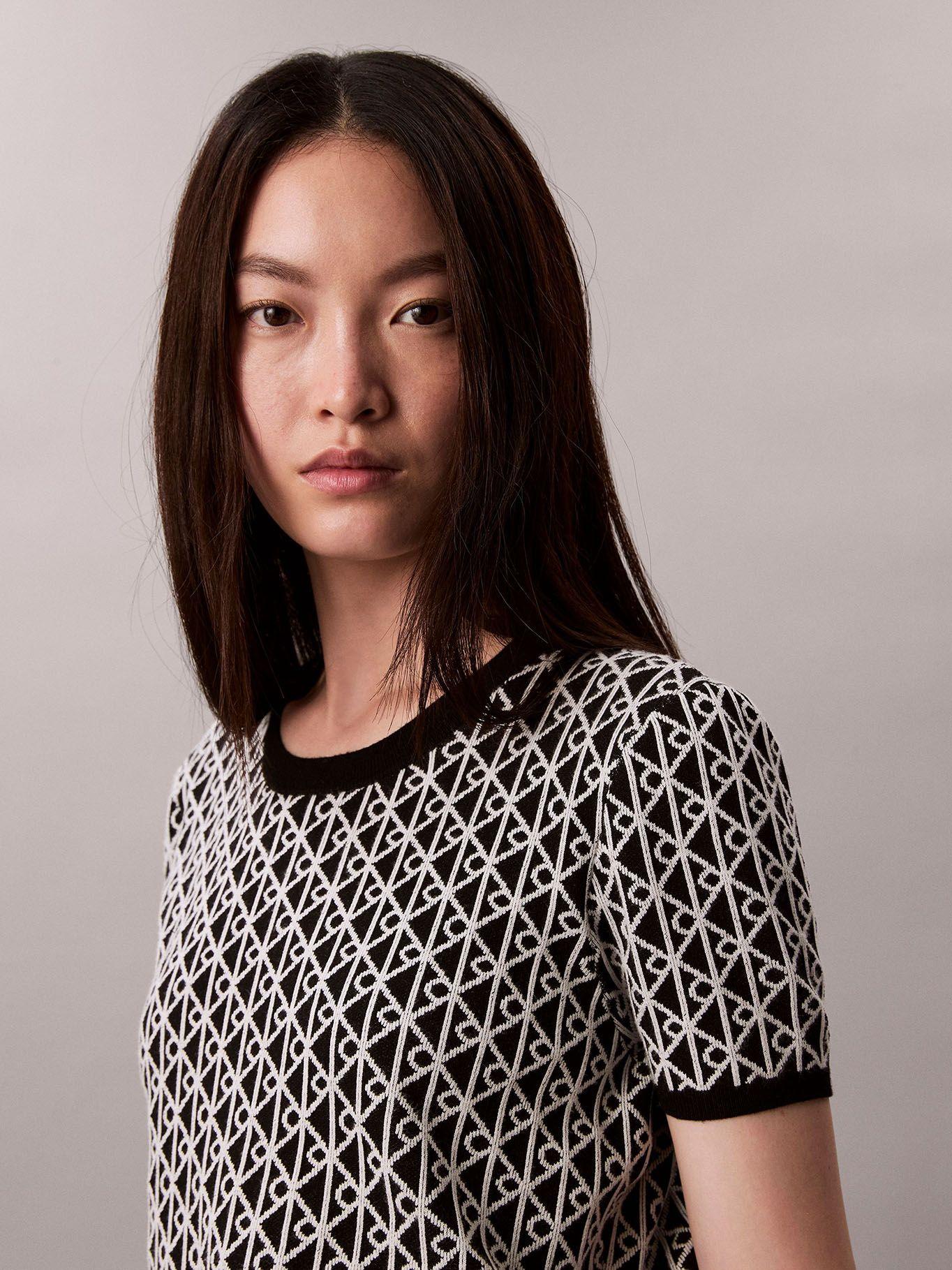 Blusa Monograma CK Negro Calvin Klein-3