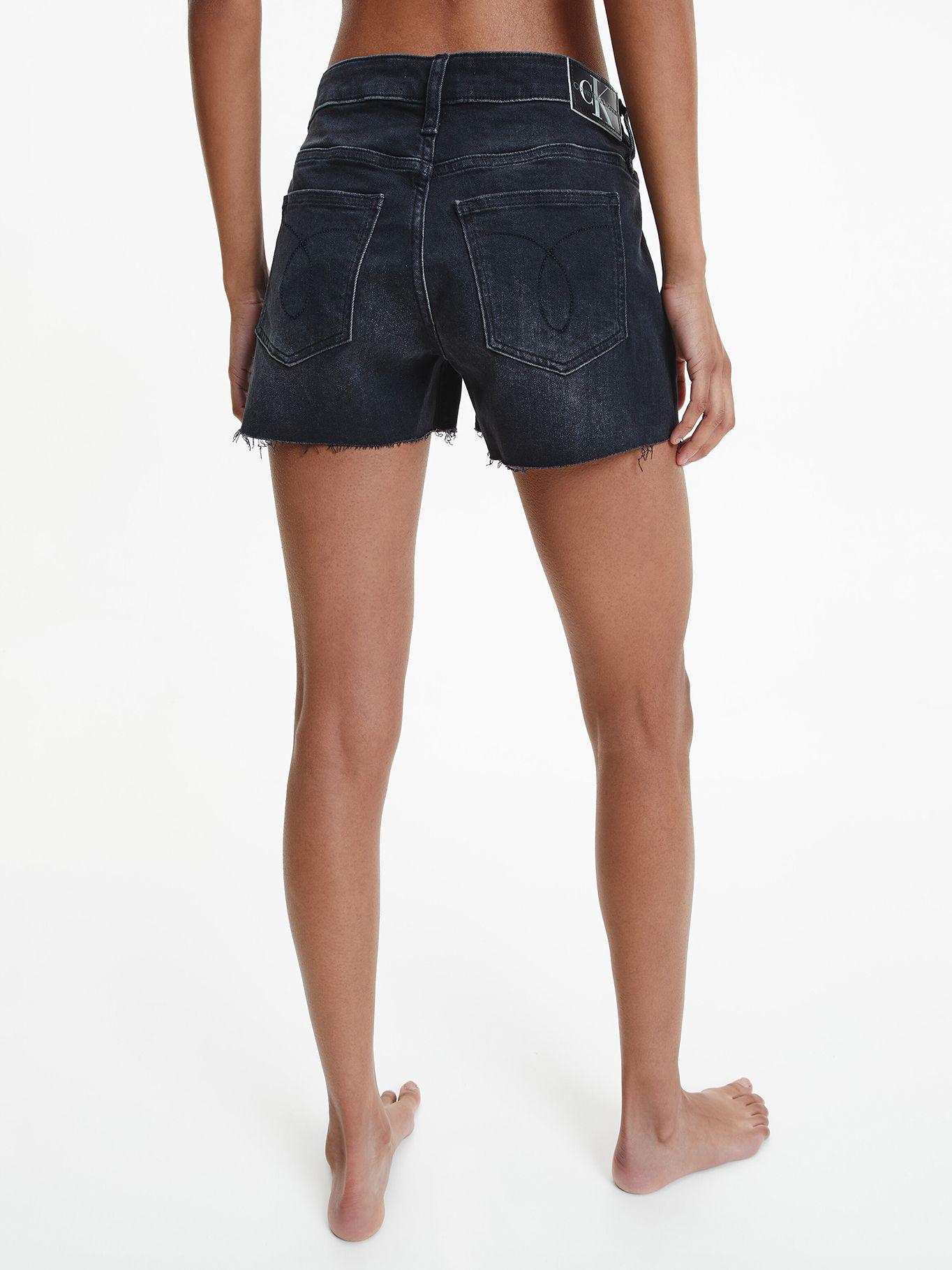 Short Mid Rise Negro Calvin Klein-2