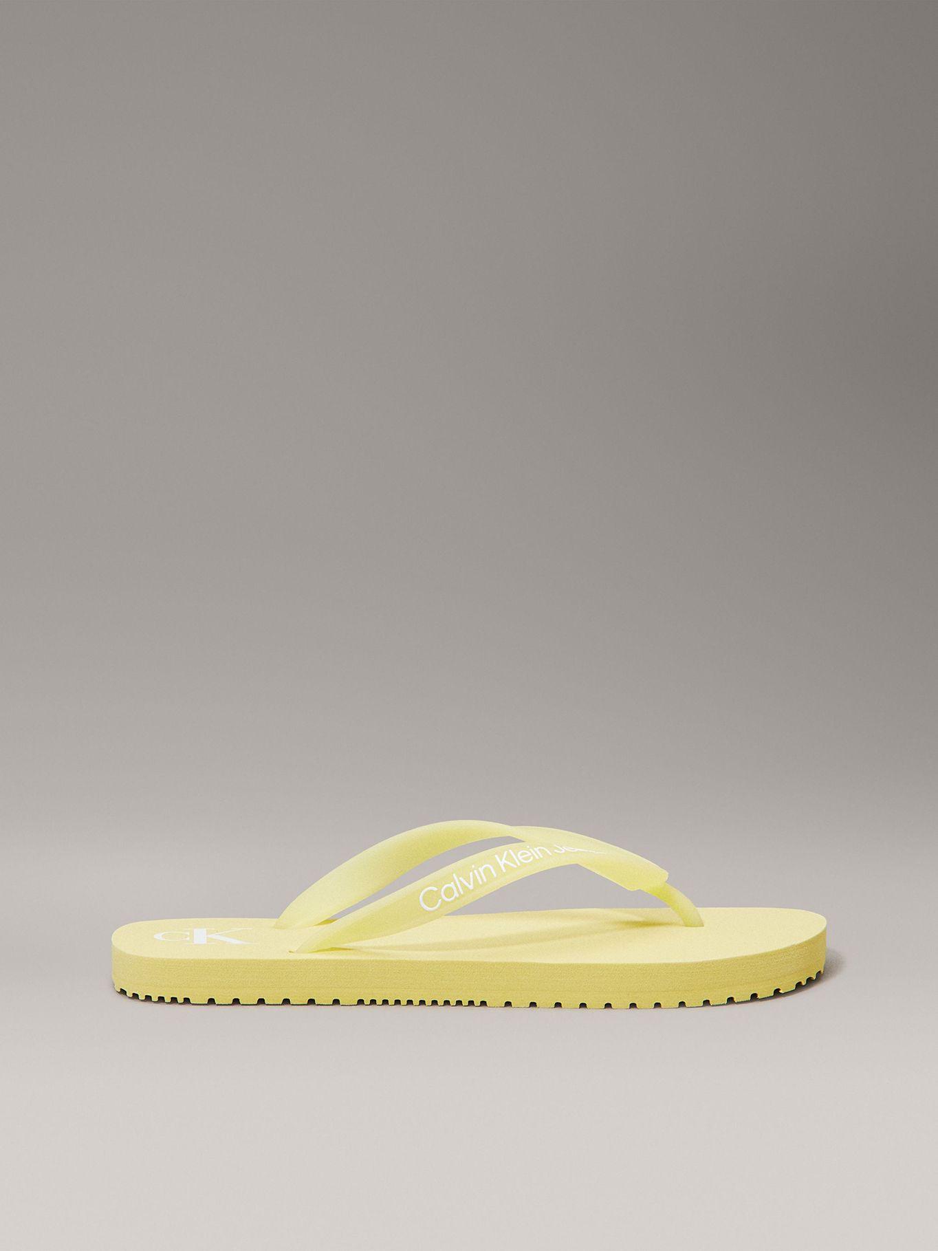 Sandalias Transparente con Logo Amarillo Calvin Klein-4