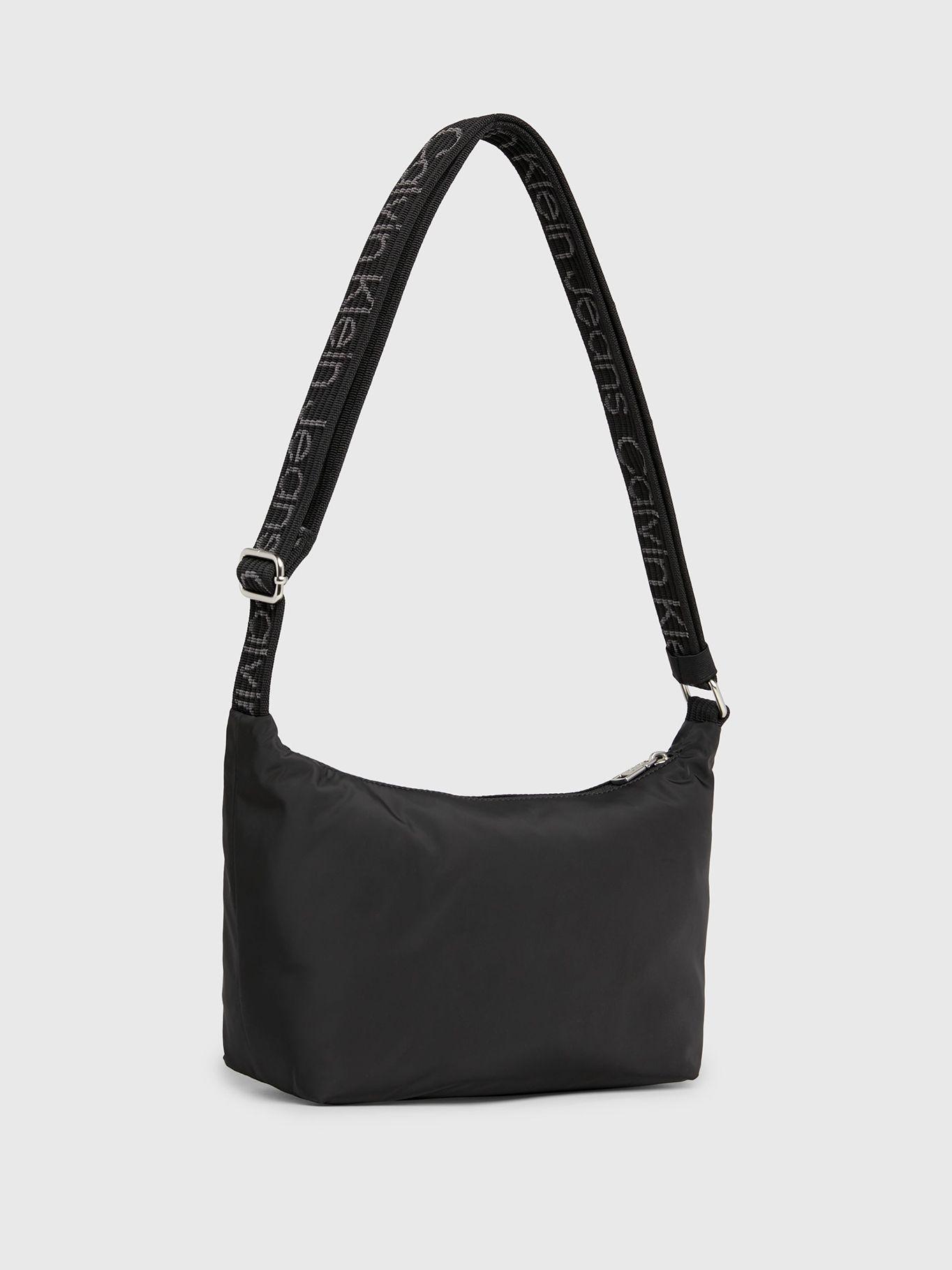 Cartera Ultralight Negro Calvin Klein-1