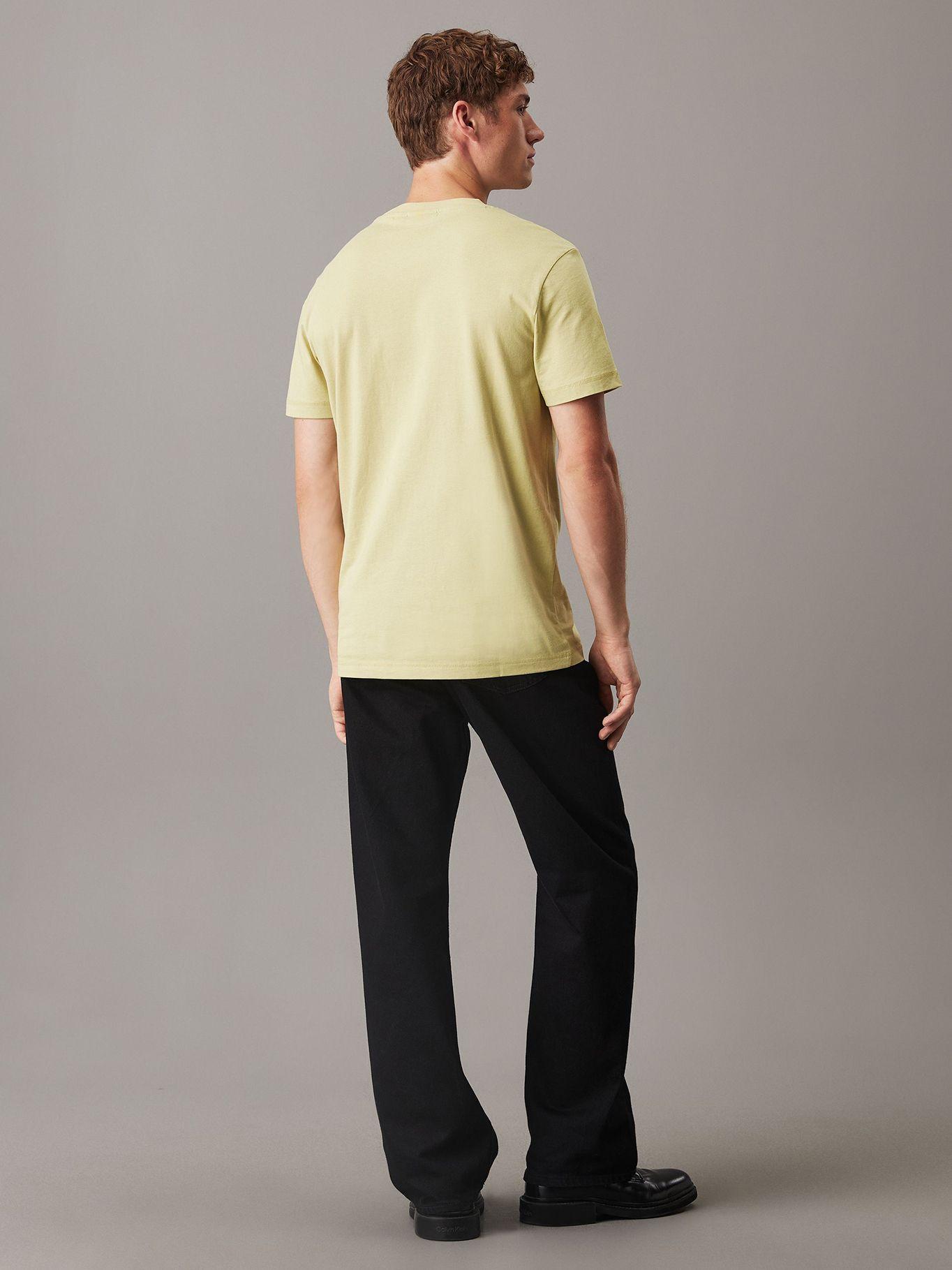 Polera con monograma Verde Calvin Klein-2