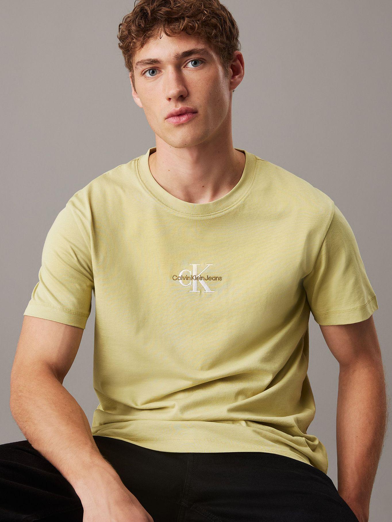 Polera con monograma Verde Calvin Klein-3