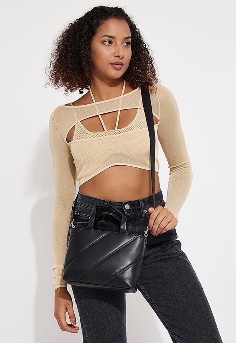 Cartera Tote Quilted Negro Calvin Klein-4