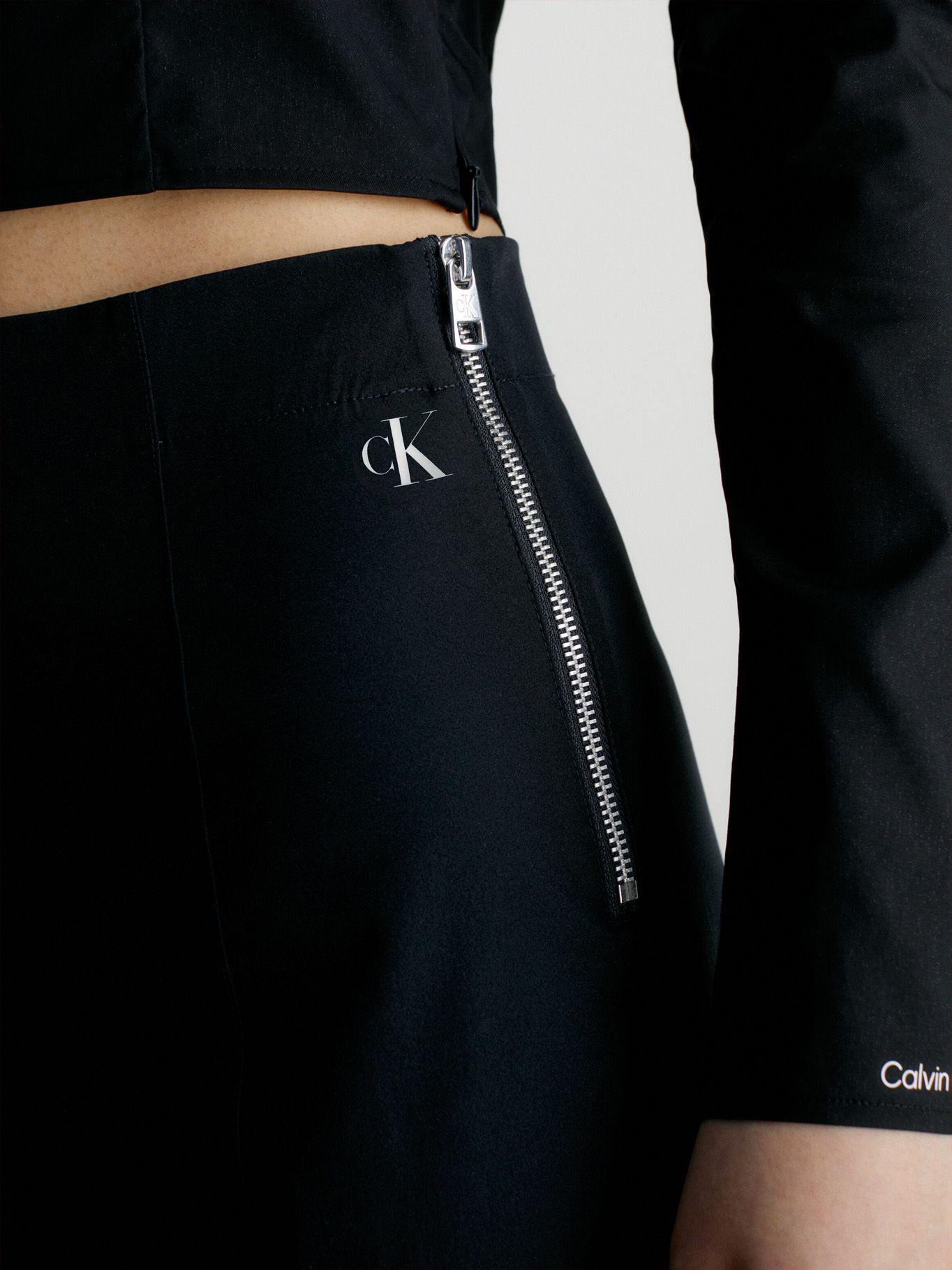 Pantalón Slim Technical Negro Calvin Klein-2
