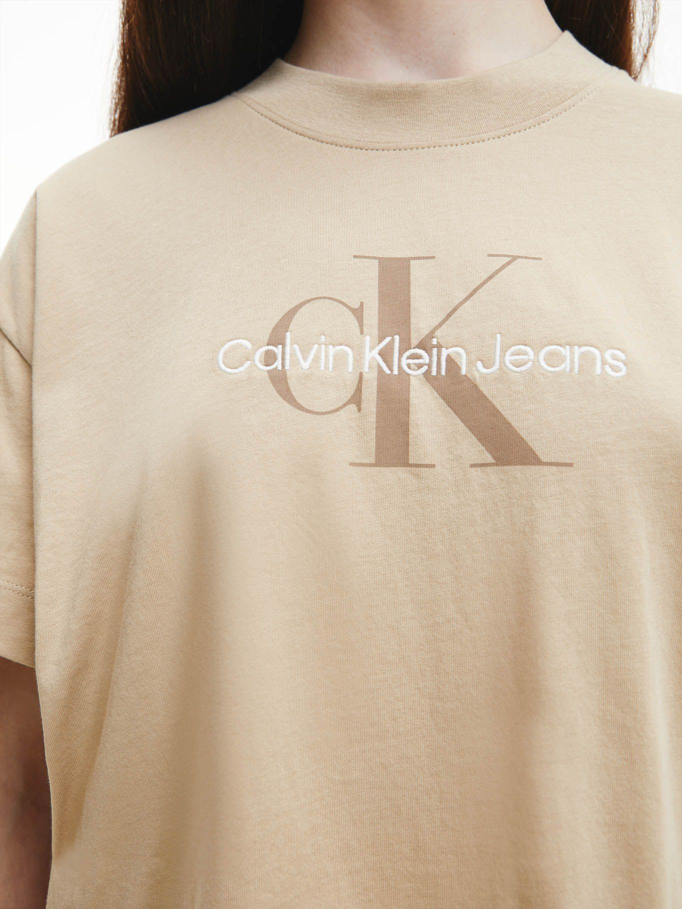 Camiseta con logo Beige Calvin Klein J20J220280-PF2-3