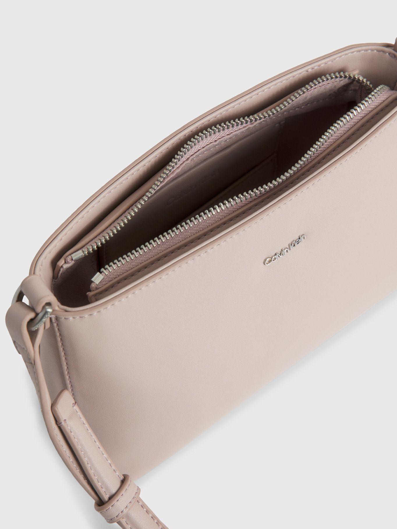 Cartera Xbody Ck Must Md Beige-2