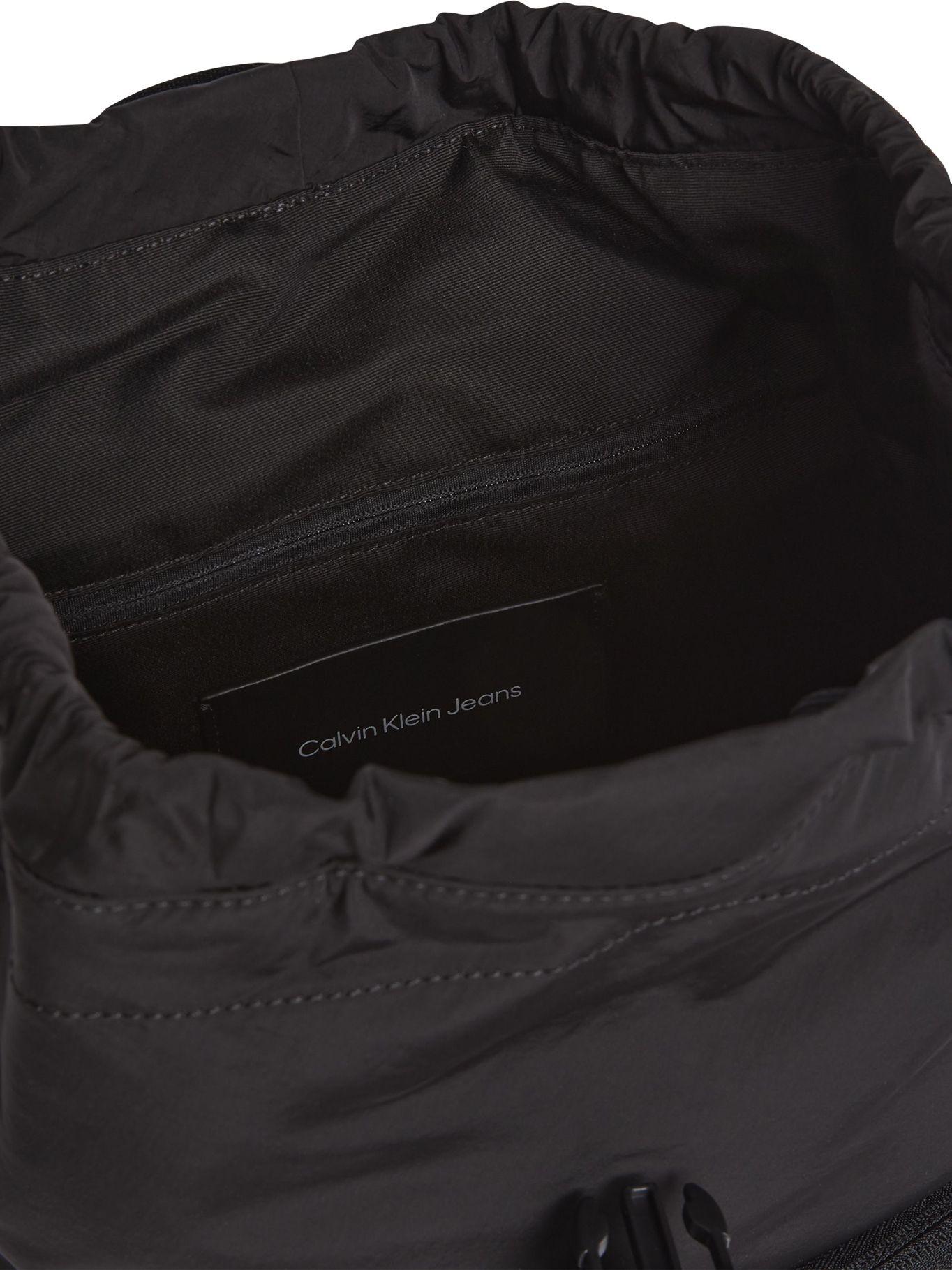 Mochila City Nylon Negro Calvin Klein-2
