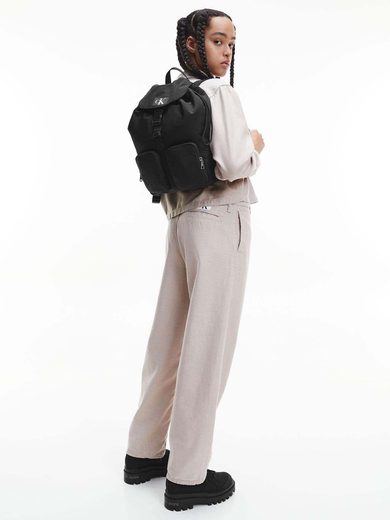 Mochila City Nylon Negro Calvin Klein-3