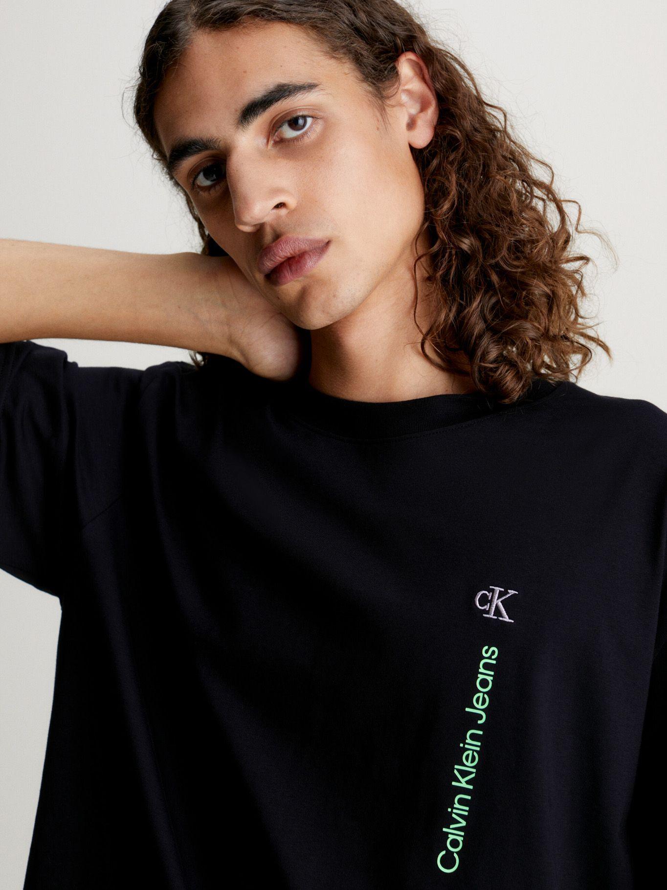 Polera Vertical Institutional Negro Calvin Klein-3