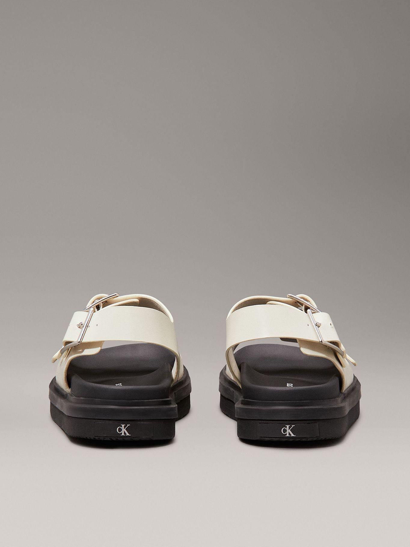 Sandalias de Cuero con Hebilla Beige Calvin Klein-1