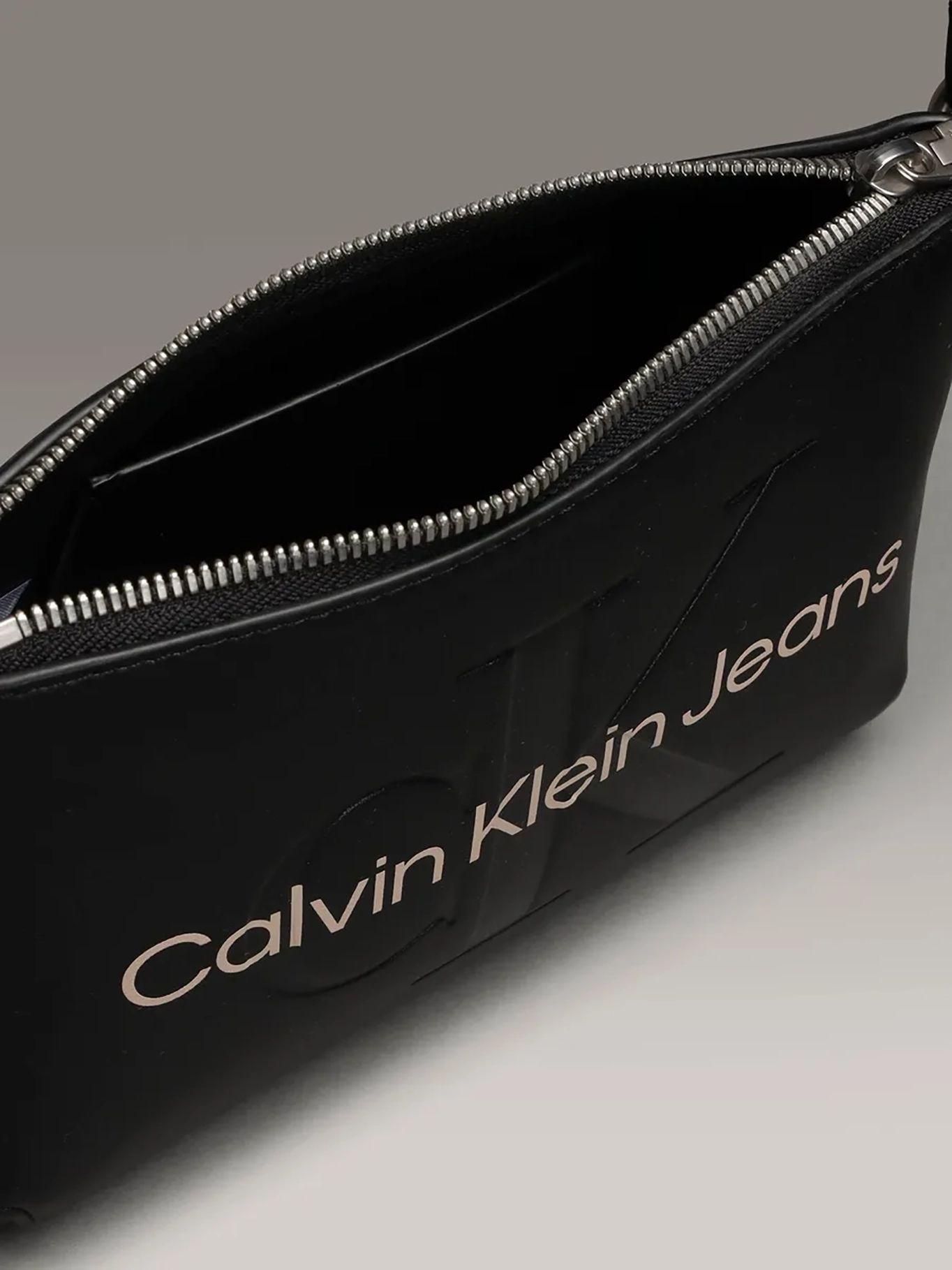 Bandolera Sculpted/ Negro Calvin Klein-2